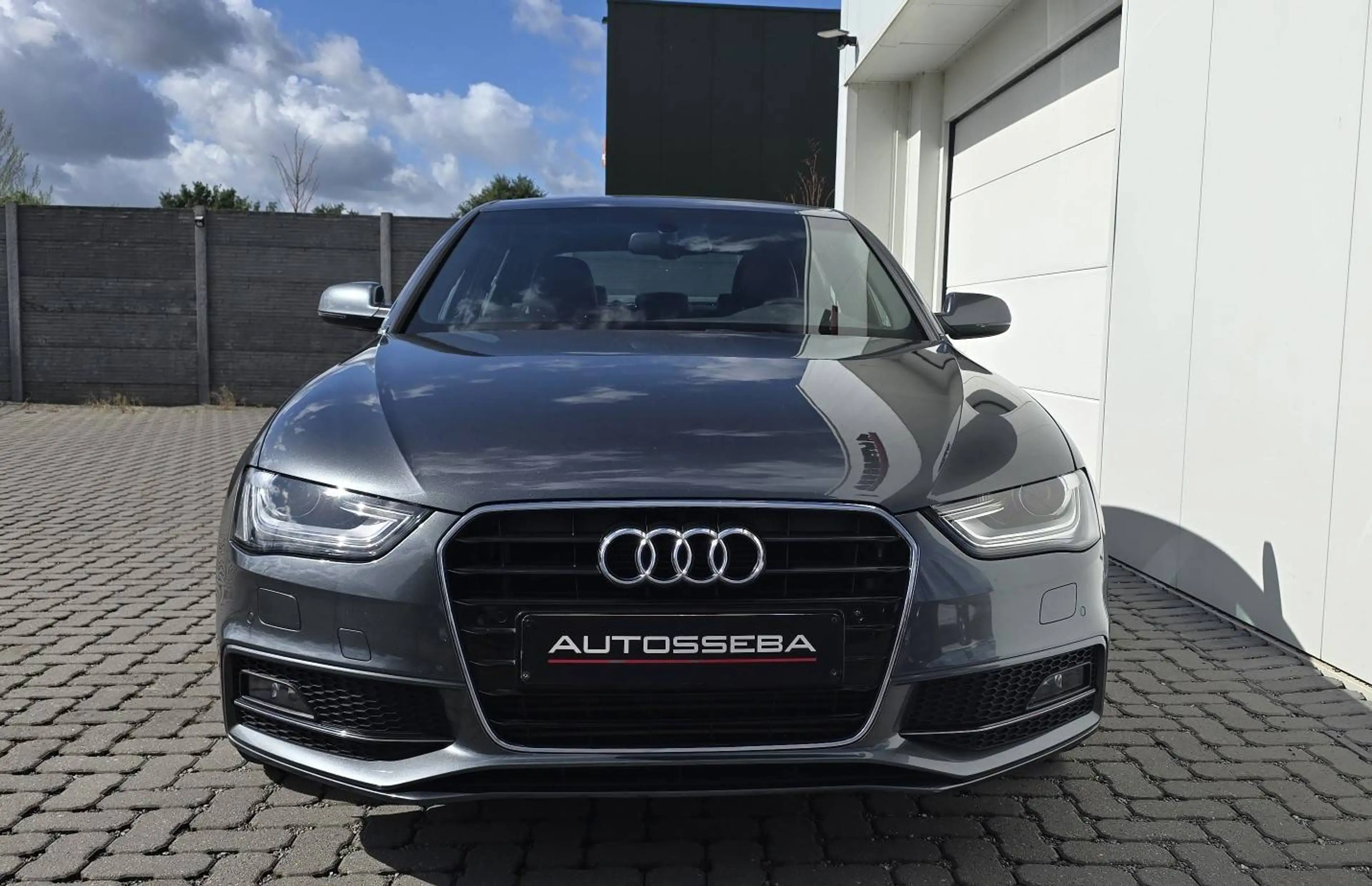 Audi A4 A4 3.0 TDi V6 S line — photo 9