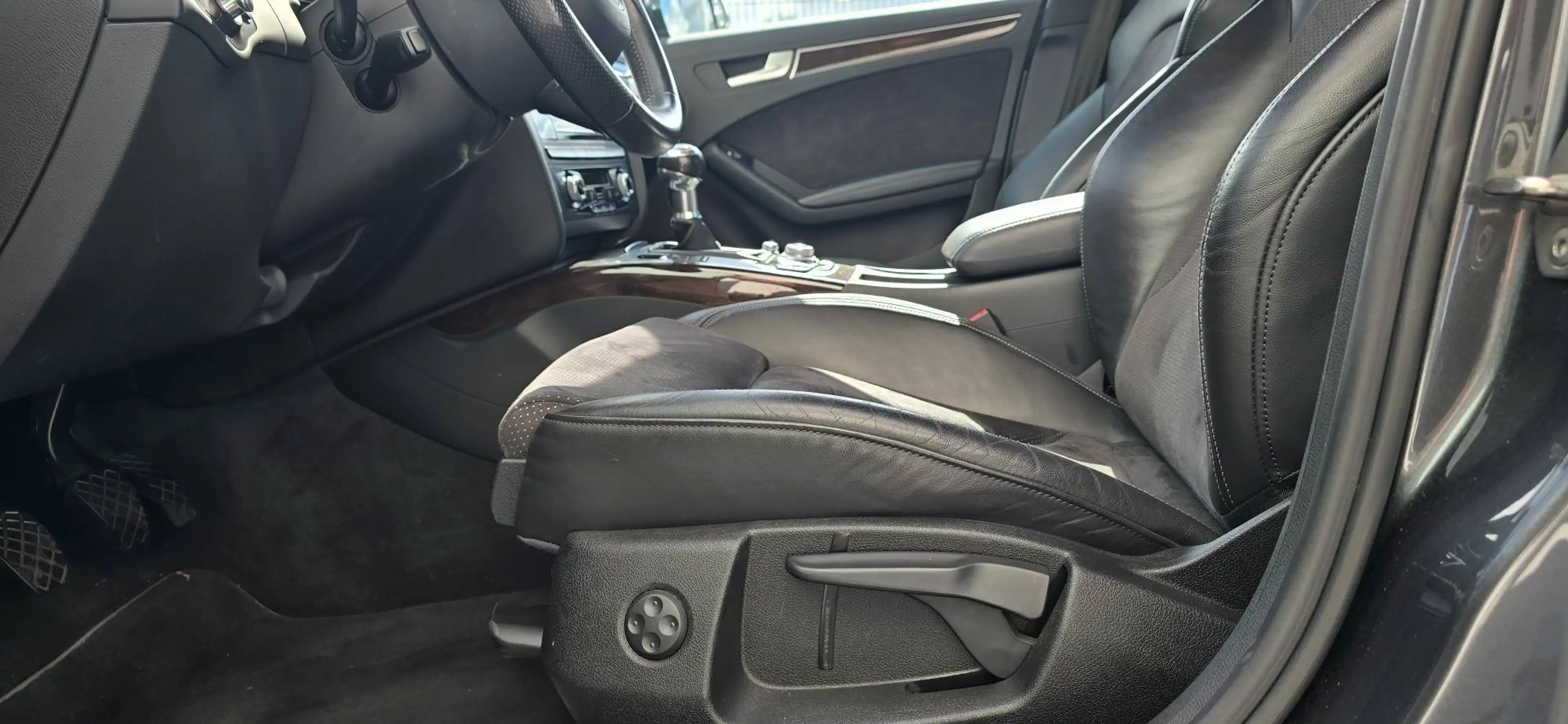 Audi A4 A4 3.0 TDi V6 S line — photo 14
