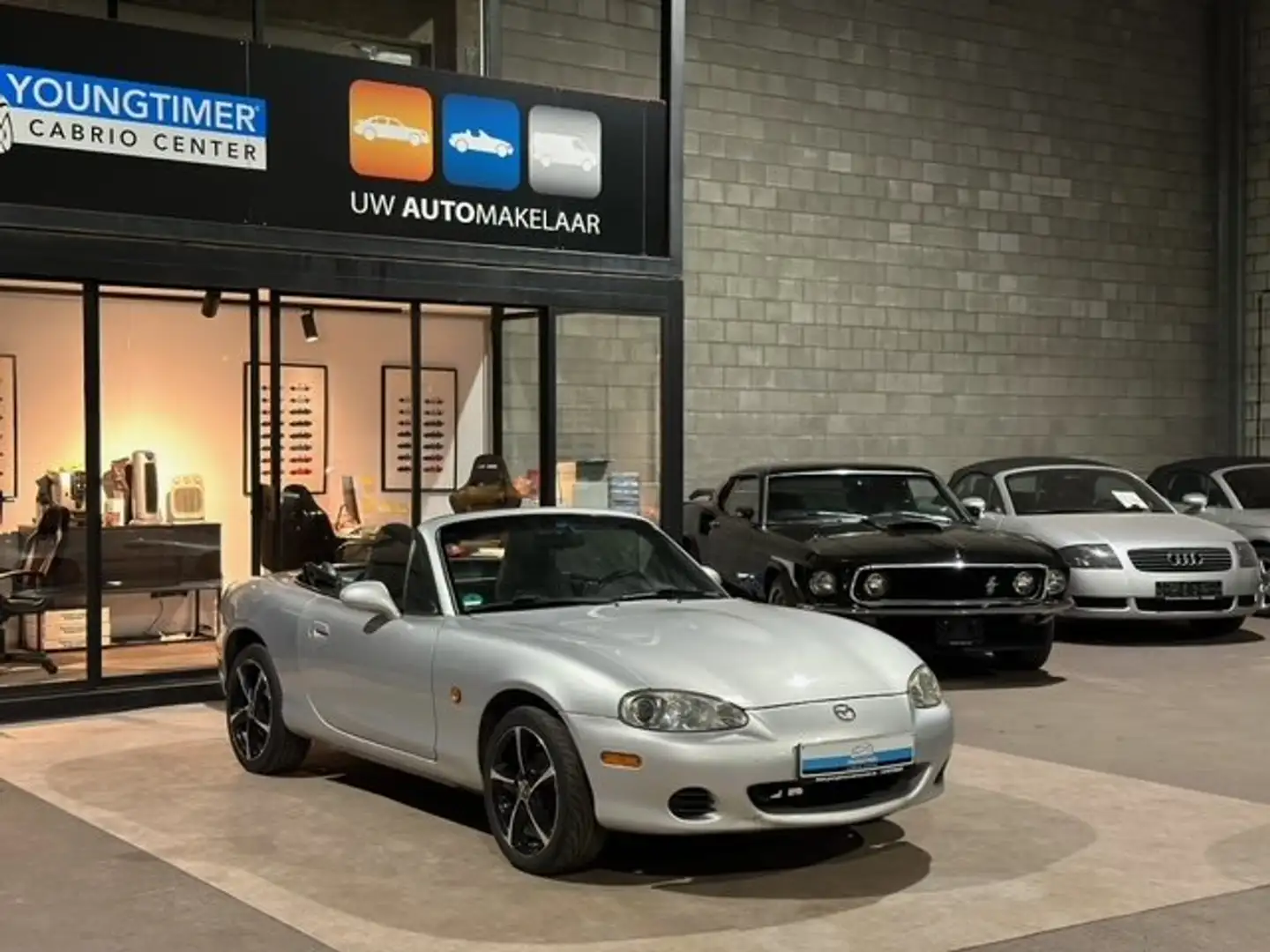 Mazda MX-5 1.6i 16v NBFL, 16" Velgen, Windscherm, Garantie Stříbrná - 1