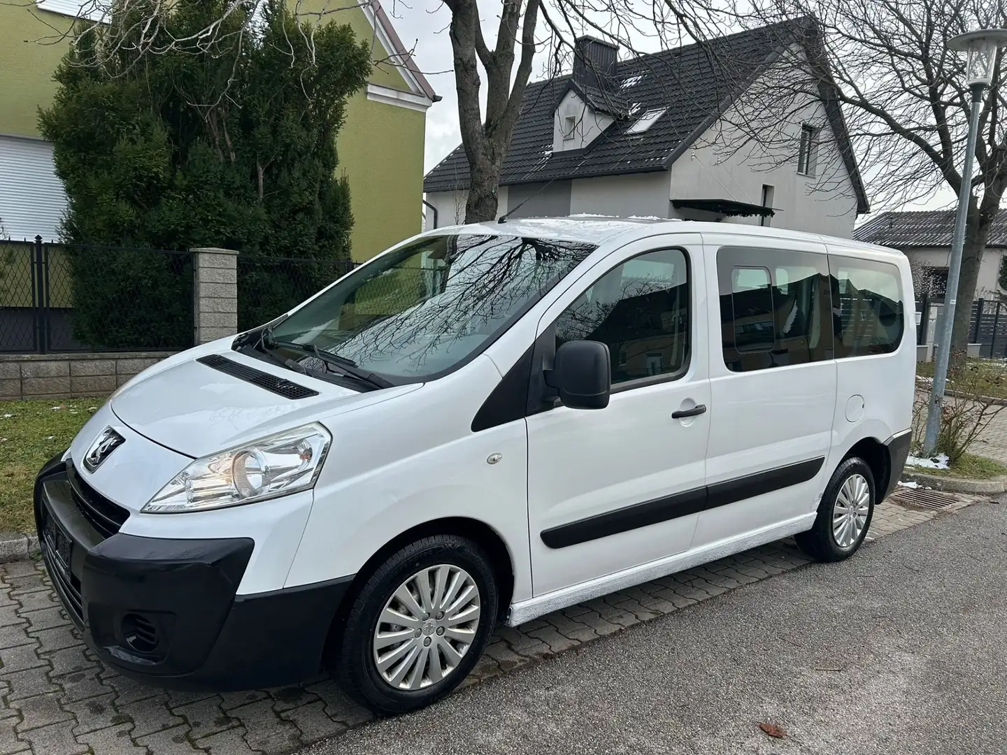 Peugeot Expert HDi 90 Weiß - 2