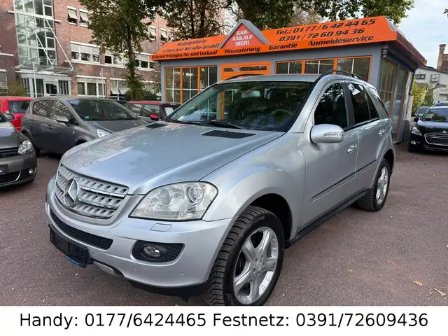 Mercedes-Benz ML 350 4-MATIC/AUTOMATIK/XENON/NAVI/LEDER/PDC/SH