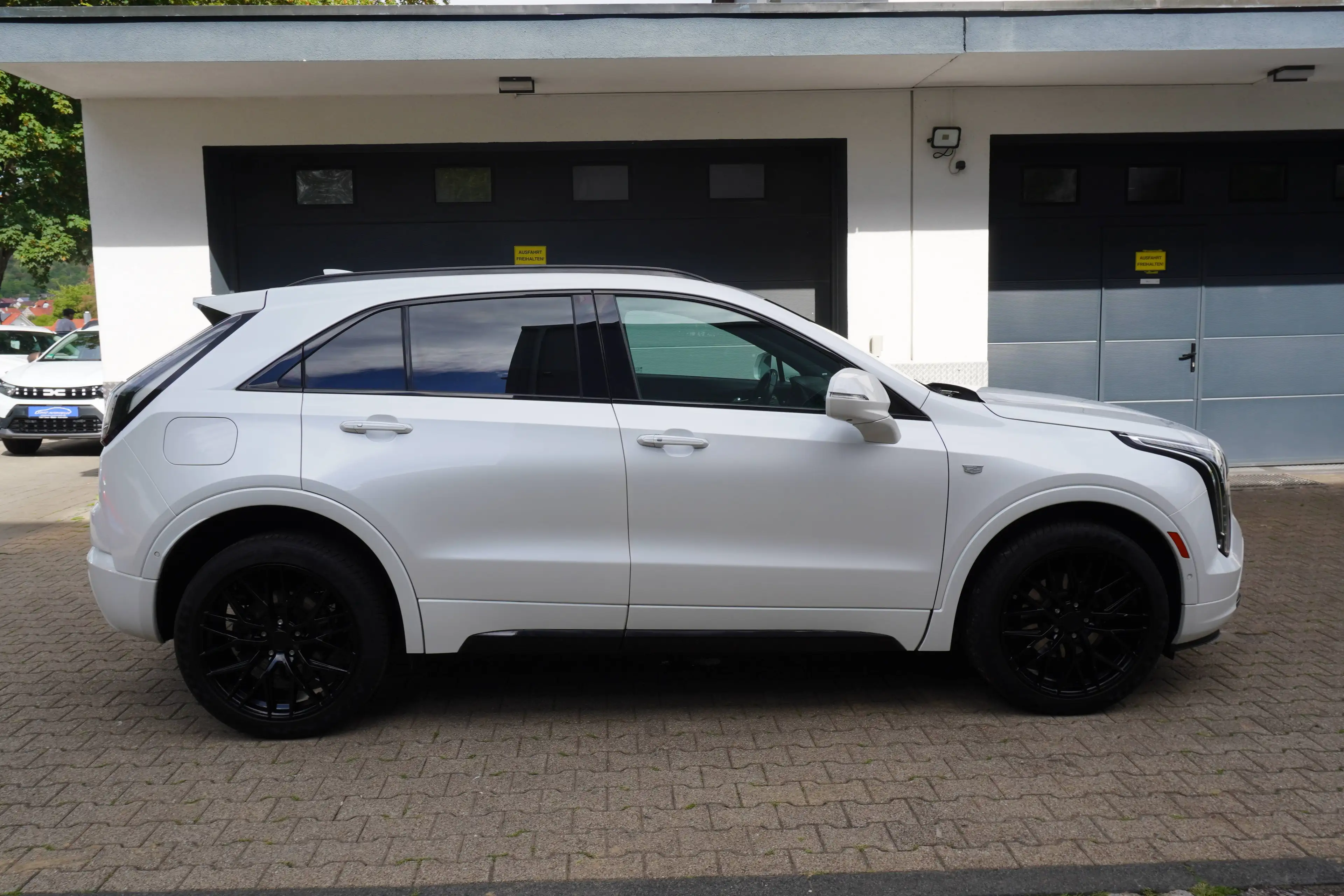 Cadillac XT4 Sport 2.0 TD LEDER+NAVI+PANORAMA+KAMERA+AHK+ALU+71Tkm — photo 2
