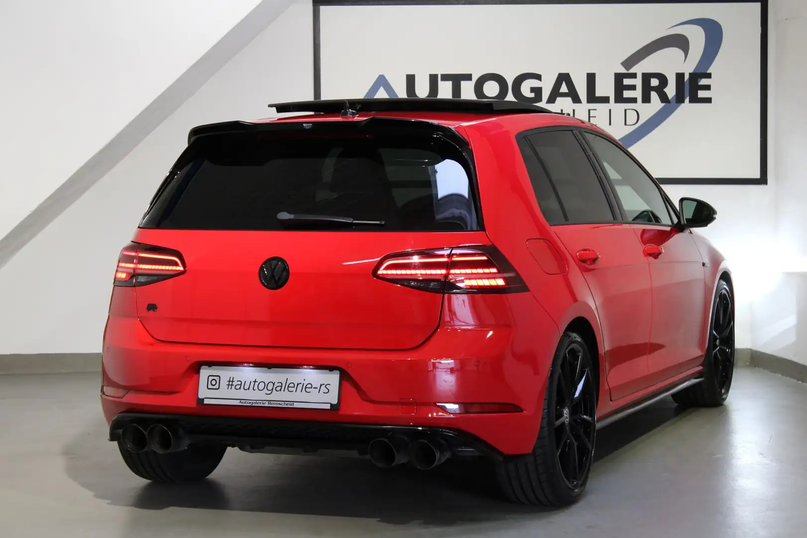 Volkswagen Golf VII R DSG 4M*NO OPF*LEDER*PANO*VOLL*REMUS* Rouge - 2