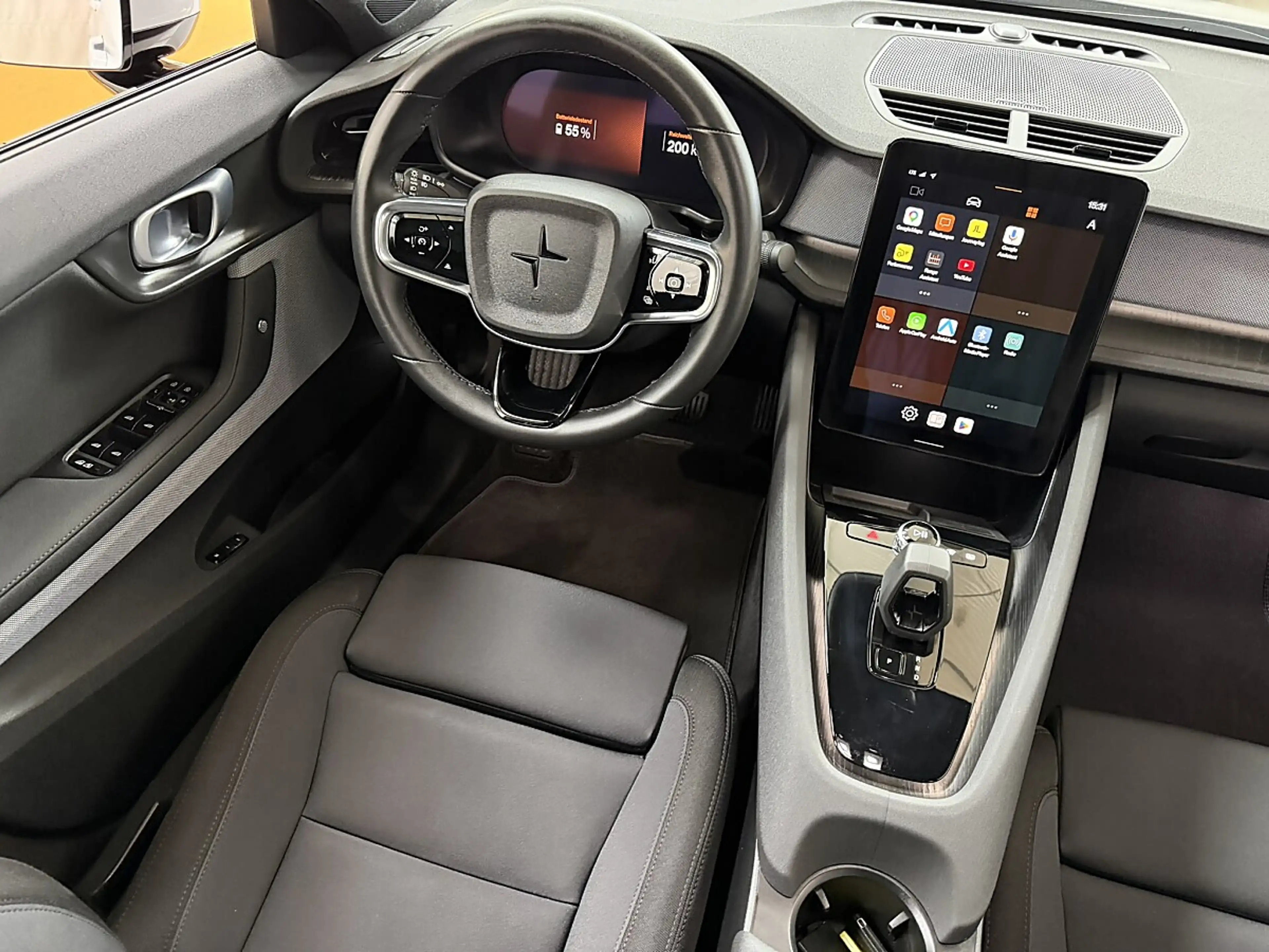 Polestar 2 Polestar 2 Long Range Dual Motor Elektro 78kWh — photo 2