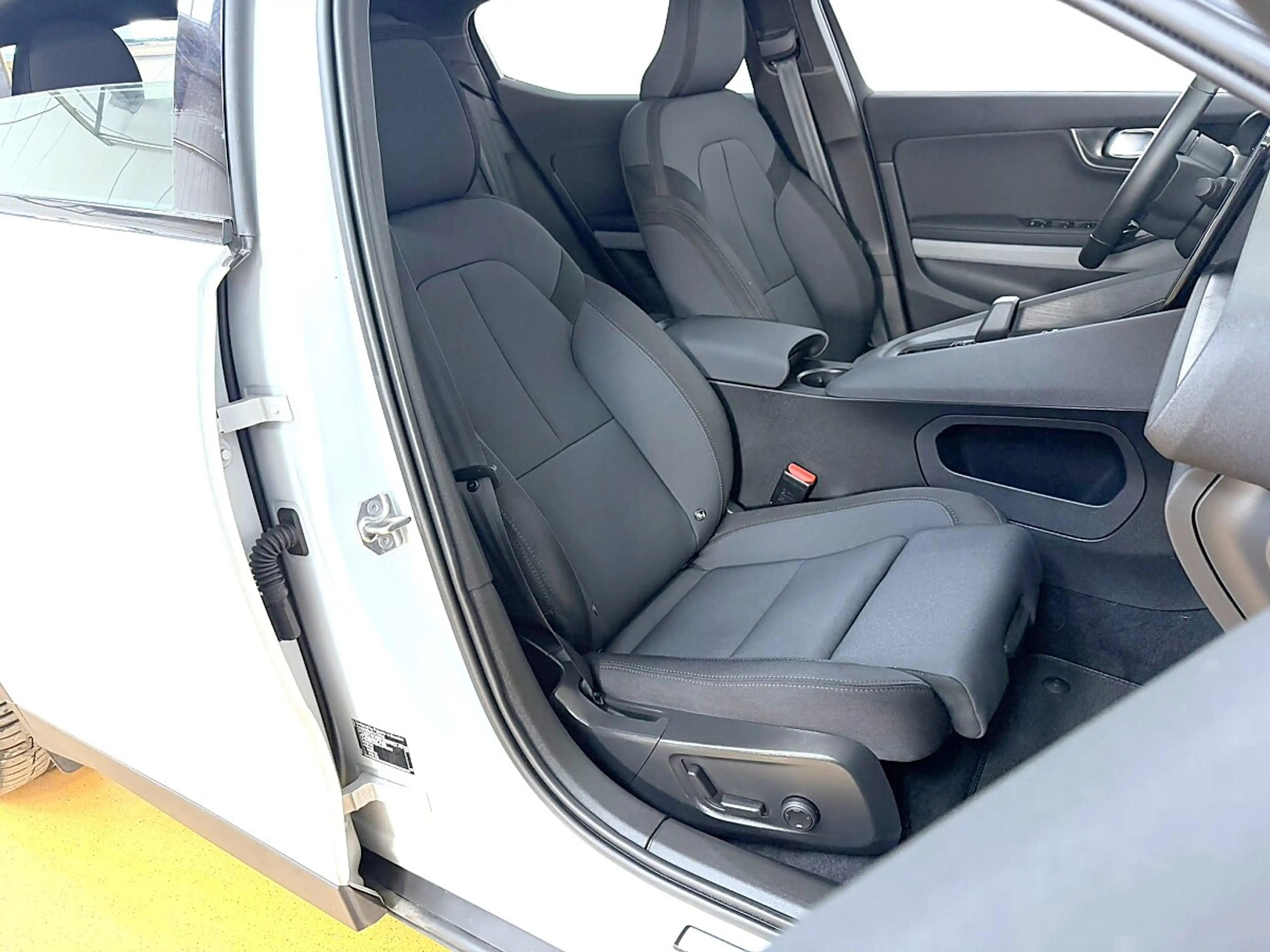 Polestar 2 Polestar 2 Long Range Dual Motor Elektro 78kWh — photo 9