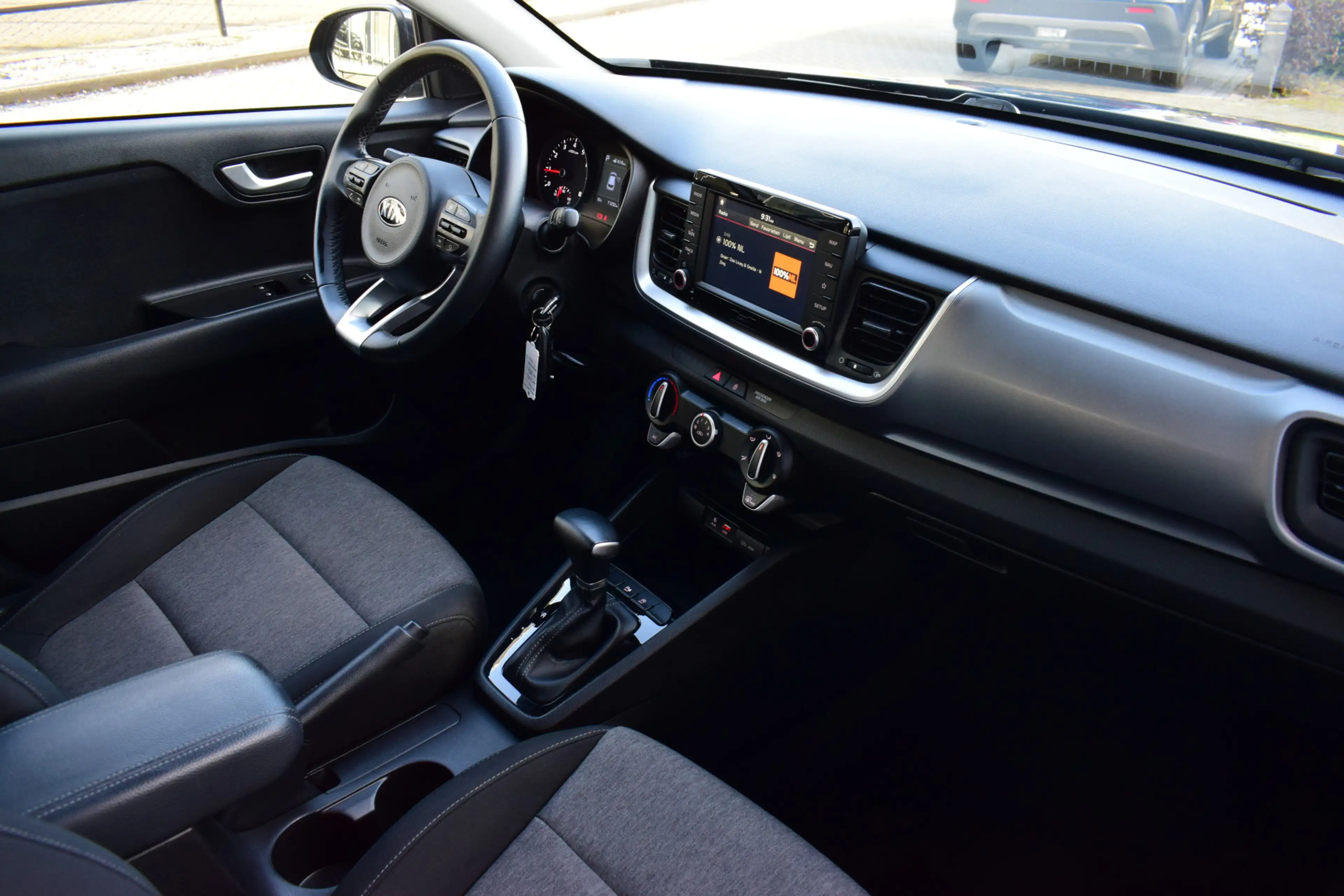 Kia Stonic 1.0 T-GDi DynamicLine | Navigatie | Camera | Cruis — photo 12