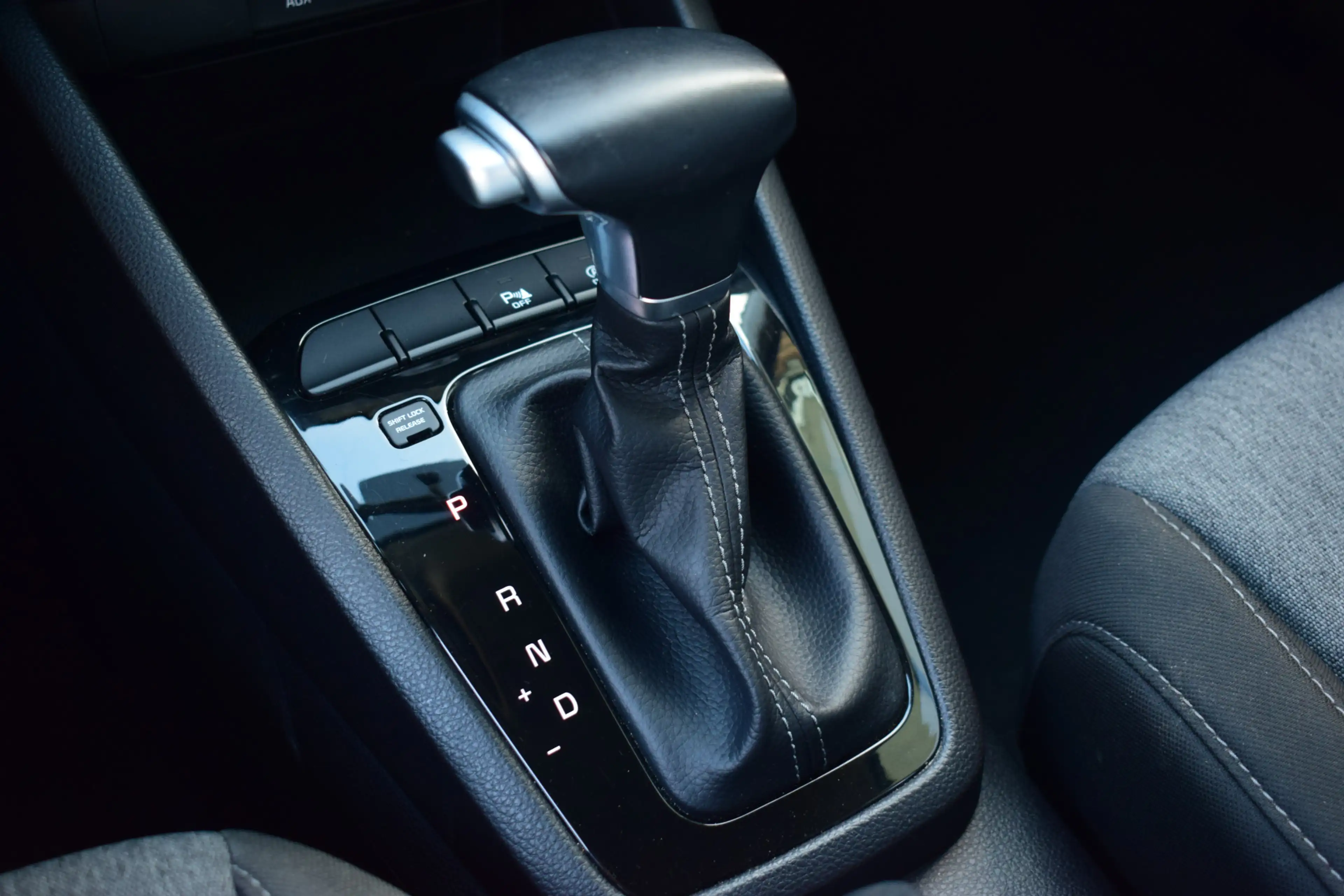 Kia Stonic 1.0 T-GDi DynamicLine | Navigatie | Camera | Cruis — photo 4