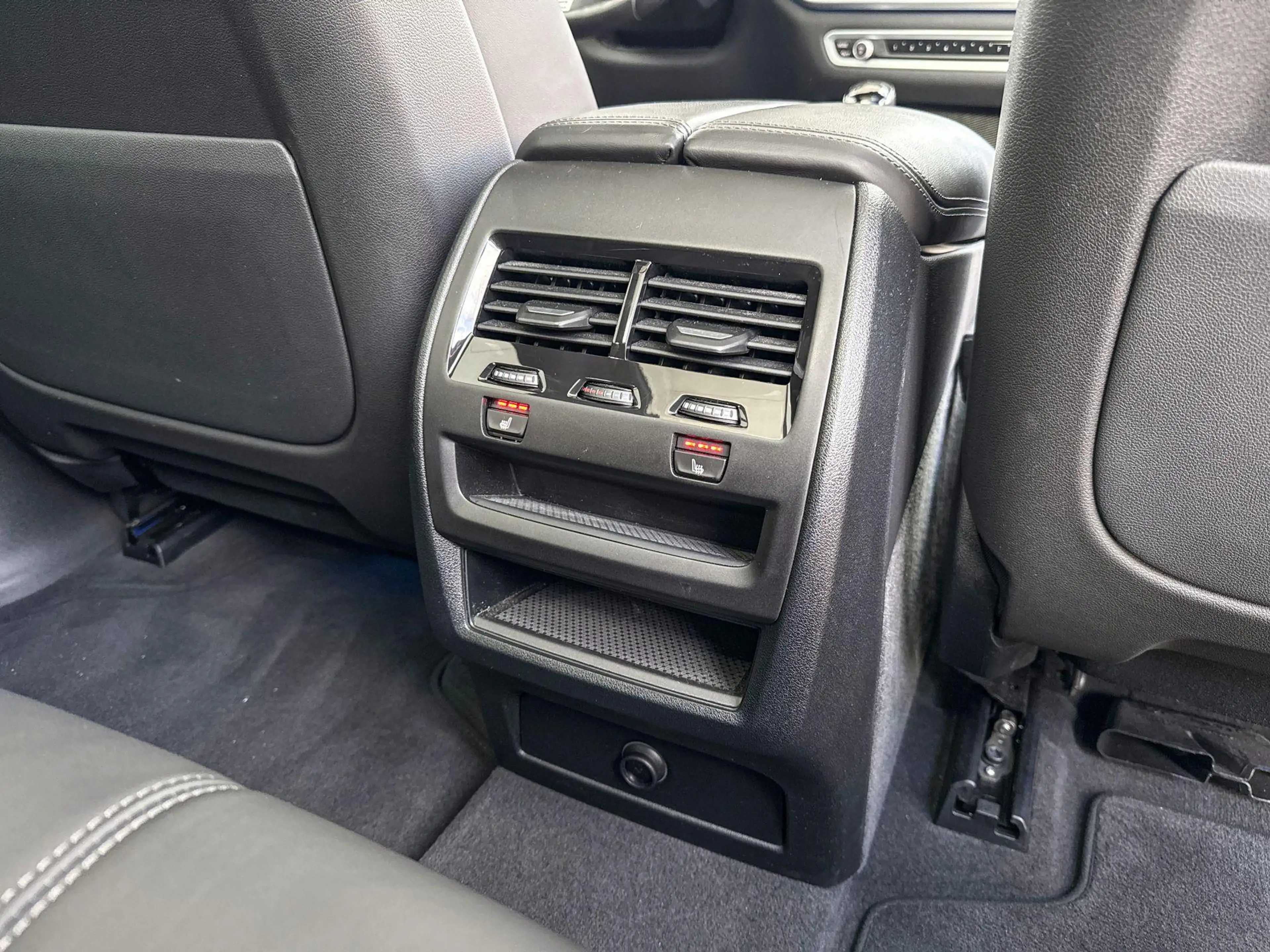 BMW X5 xDrive45e High Executive M-Sport / Harman Kardon A — photo 10