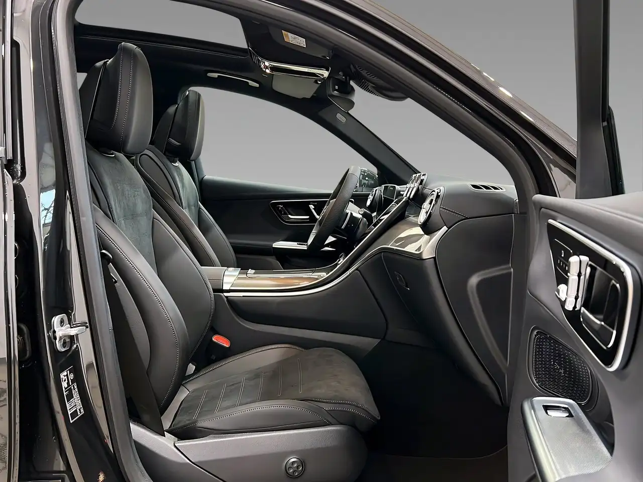 Mercedes-Benz GLC 220 d 4M AMG+DIGITAL+Ambi+Pano+TotW+AHK+360° 14