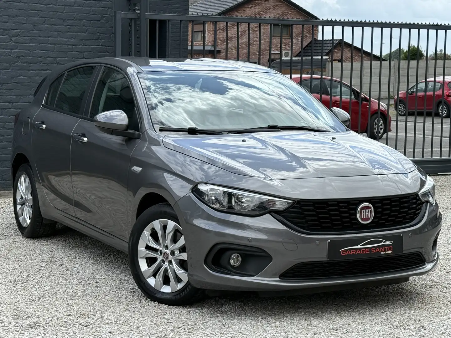 Fiat Tipo 1.4i Lounge Business /Navi/Pdc/J.a/A.c/Garantie/ Grijs - 2