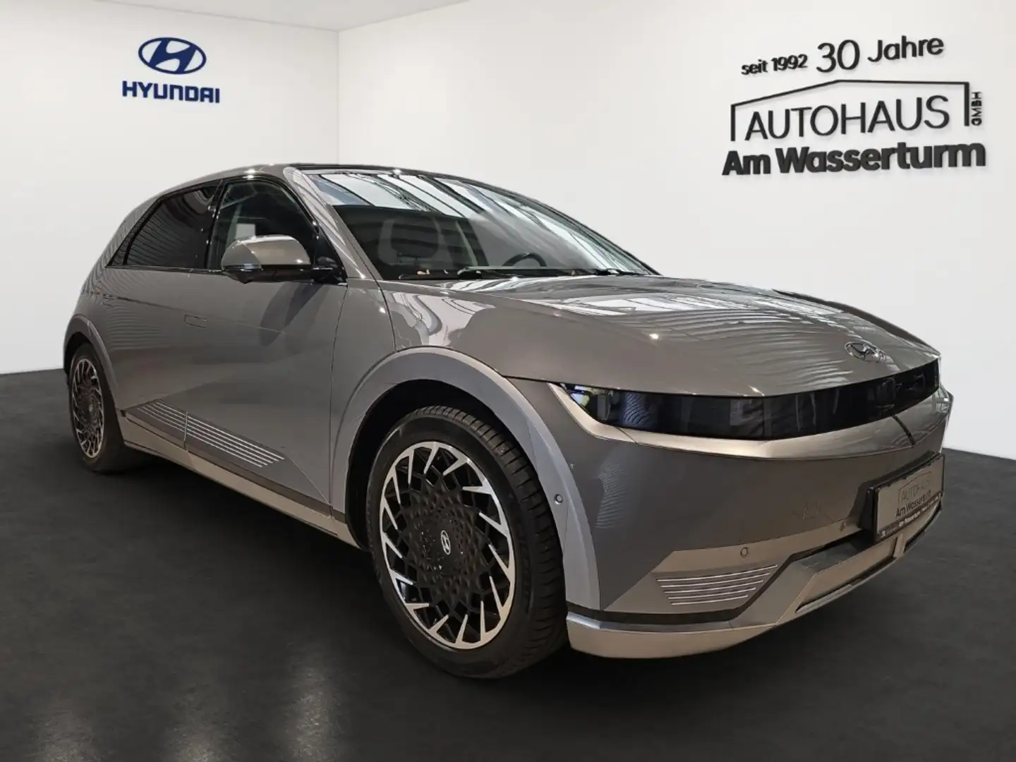 Hyundai IONIQ 5 4WD 72,6KWH Techniq ParkPaket Sitzpkaket Pano 20' Grau - 2