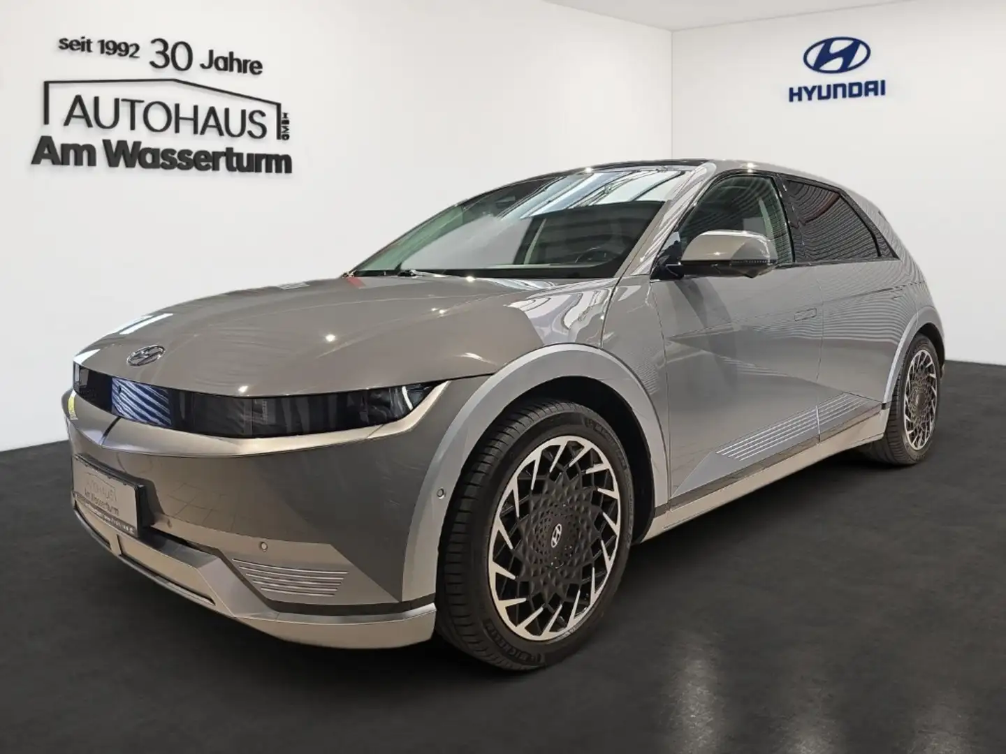 Hyundai IONIQ 5 4WD 72,6KWH Techniq ParkPaket Sitzpkaket Pano 20' Grau - 1