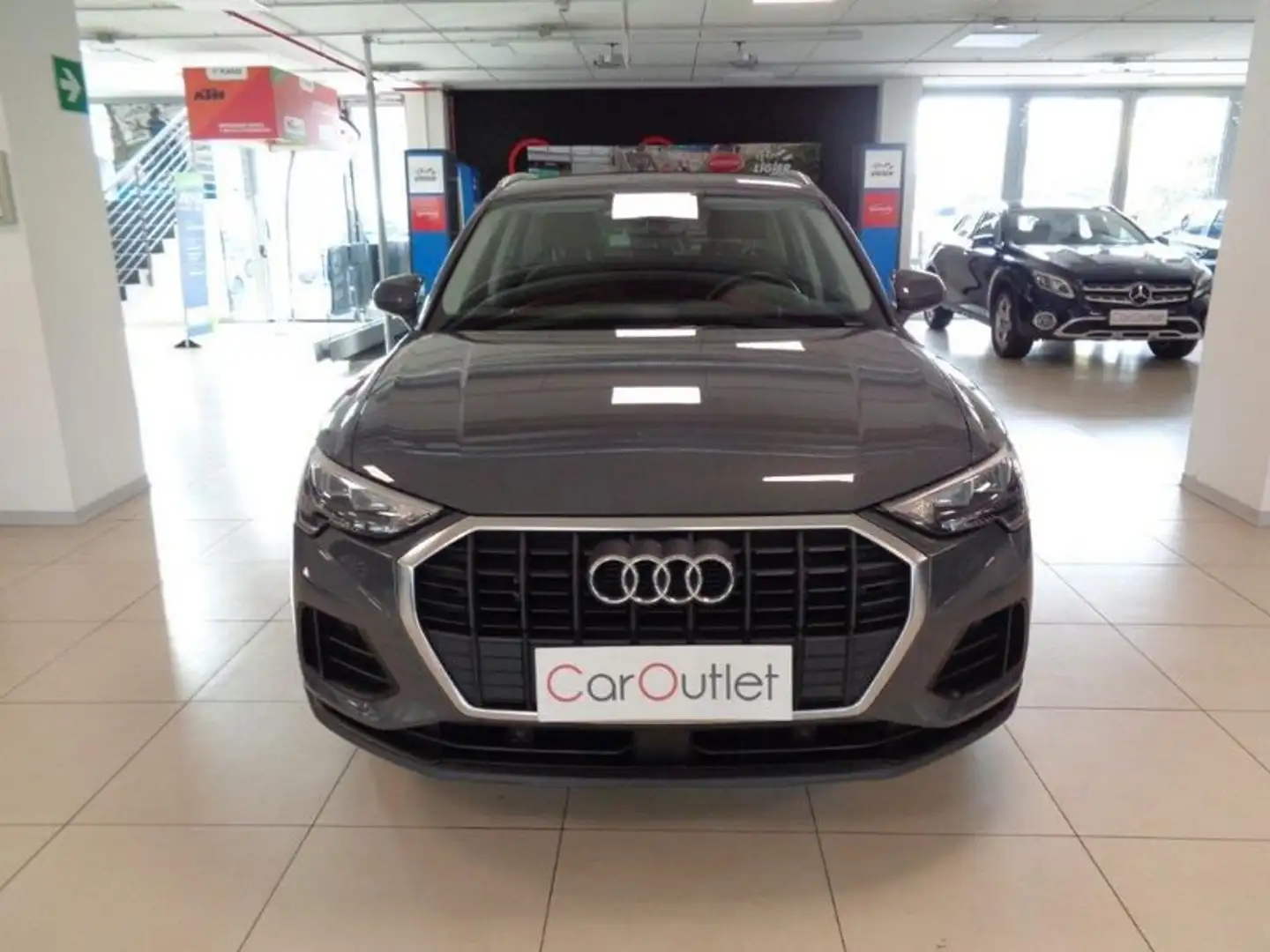 Audi Q3 35 TDI S tronic Business Grigio - 2