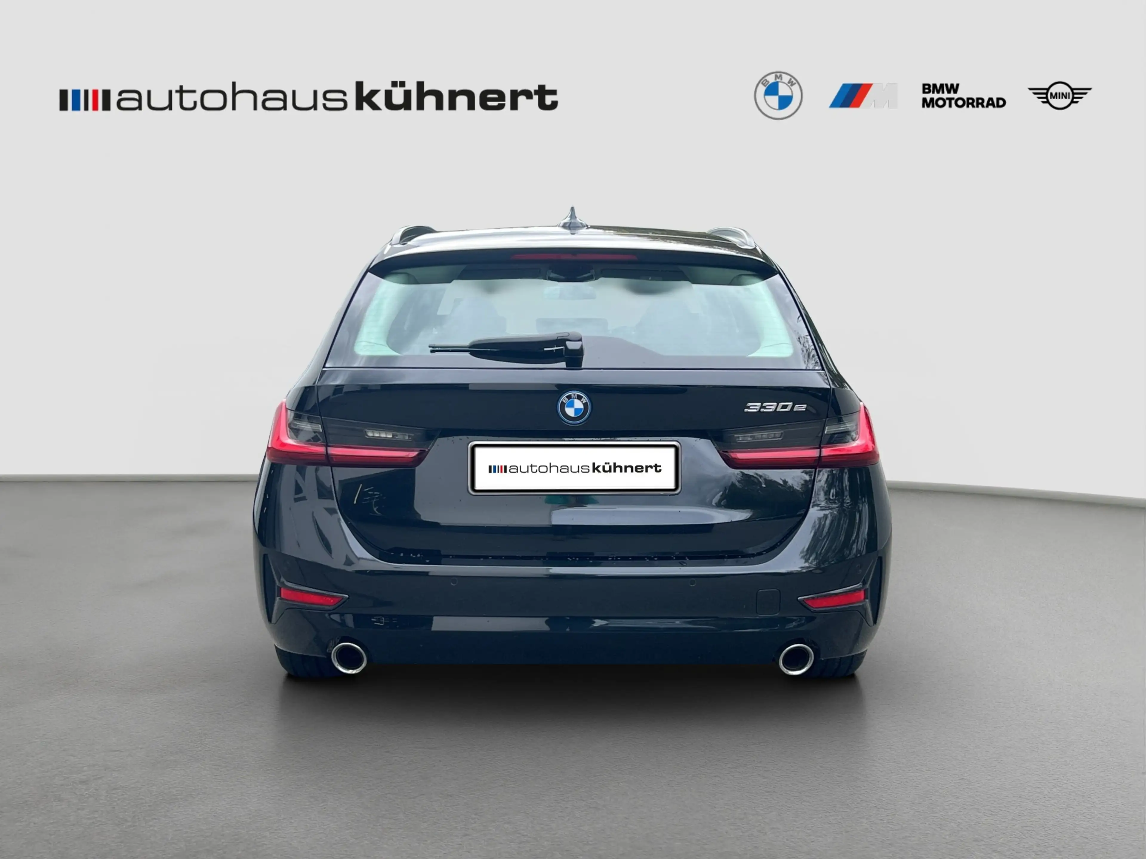BMW 330 e Touring Advantage LED ACC StHzg HUD Hifi DAB — photo 6