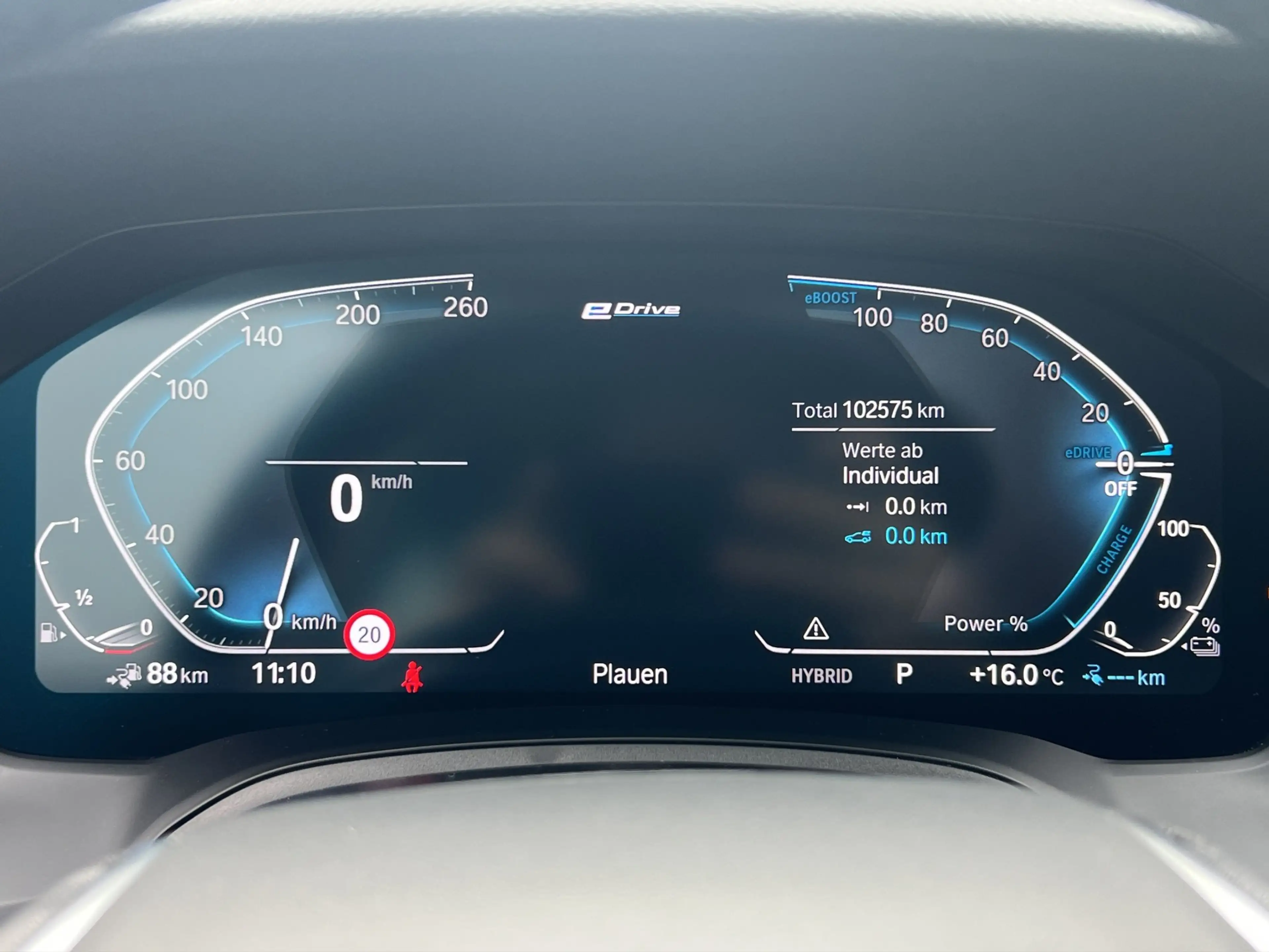 BMW 330 e Touring Advantage LED ACC StHzg HUD Hifi DAB — photo 15