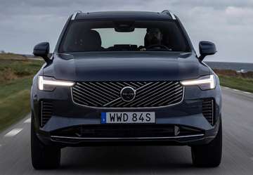 B5 Momentum 7pl. AWD Aut.