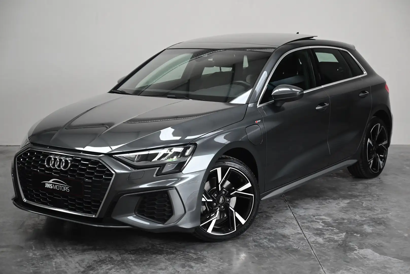 Audi A3 A3 40 TFSIe Sportback S tronic S line Grau - 1