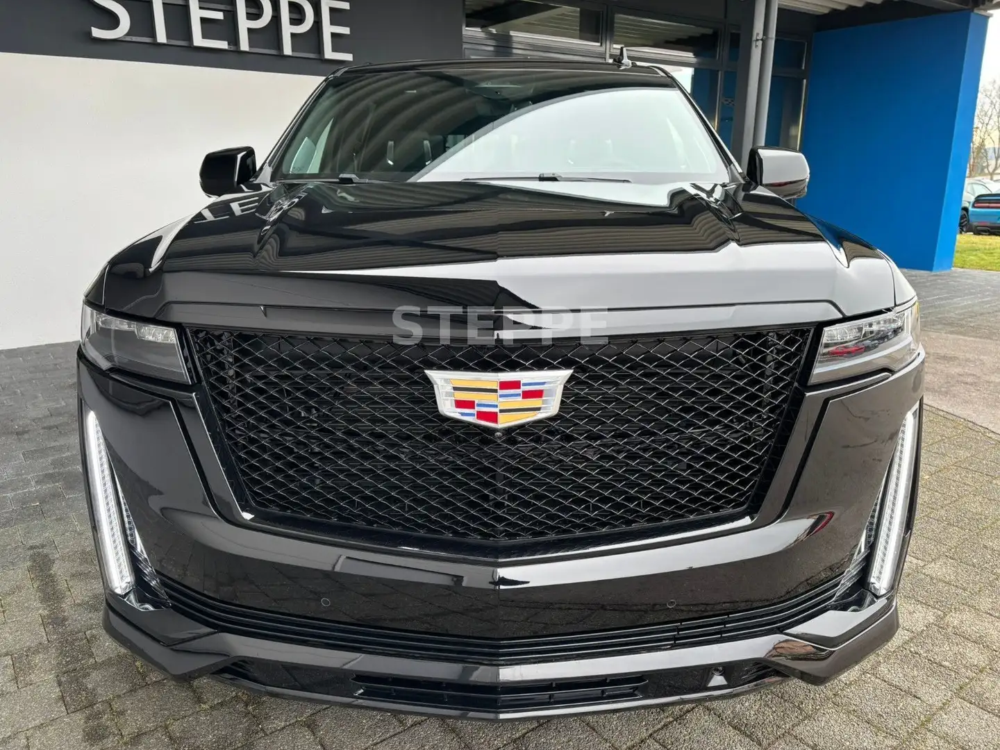 Cadillac Escalade 6.2 V8 ESV Sport Platinum EU-Navi AHK Schwarz - 2