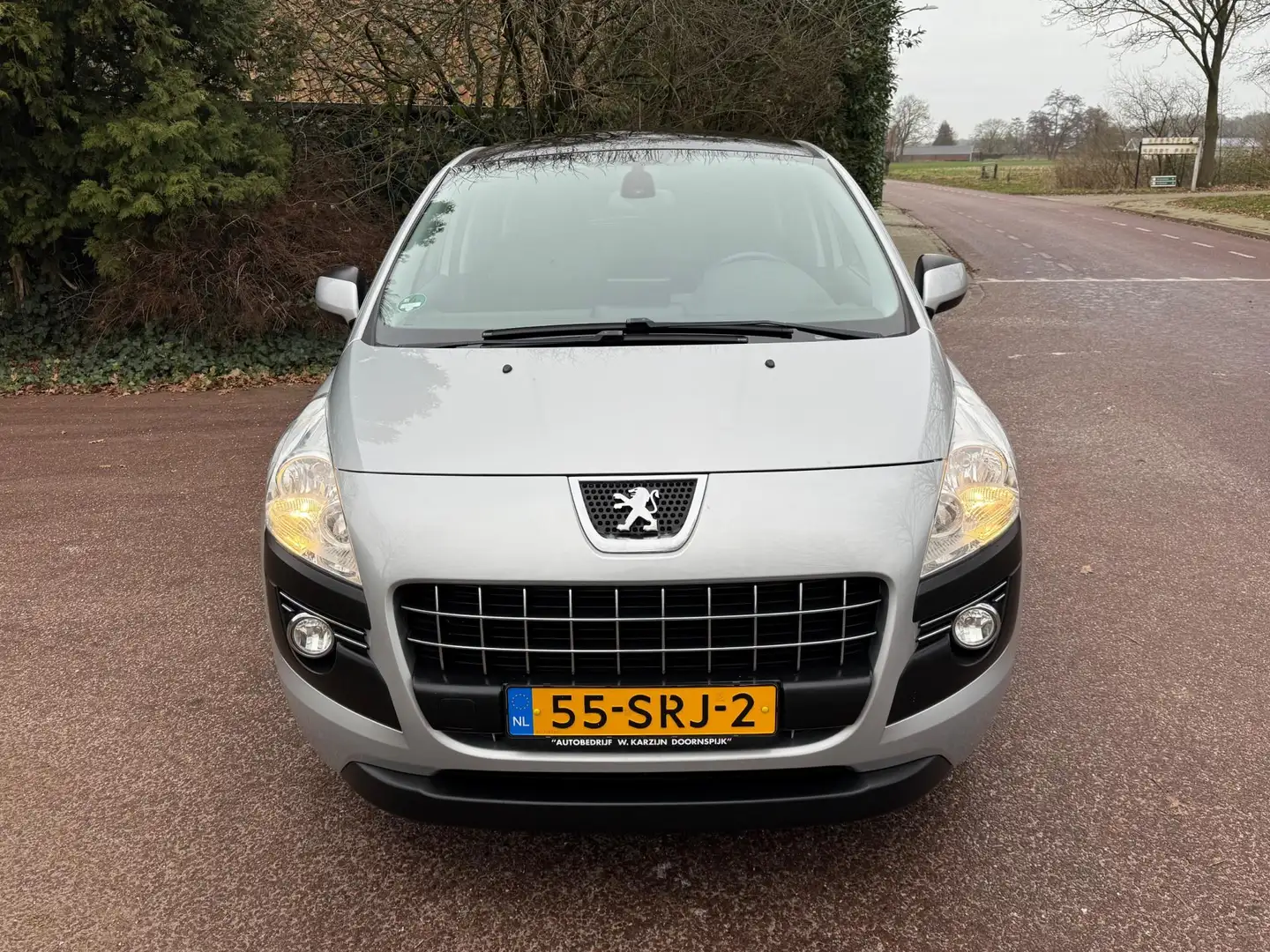 Peugeot 3008 1.6 VTi ST / Navi / Airco / NAP / Apk / Aux / PDC Grau - 2