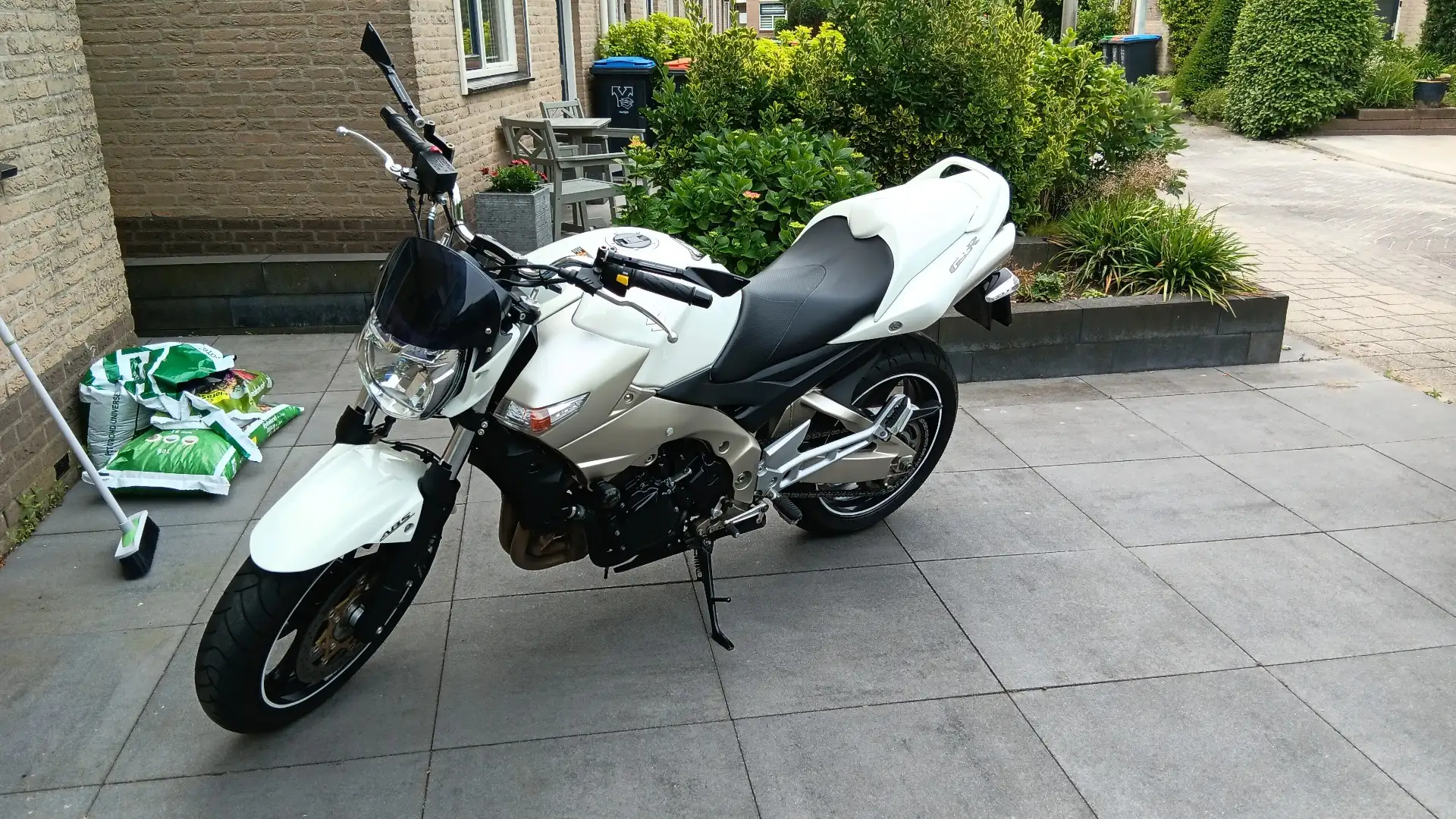 Suzuki GSR 600 GSR 600 ABS Wit - 1