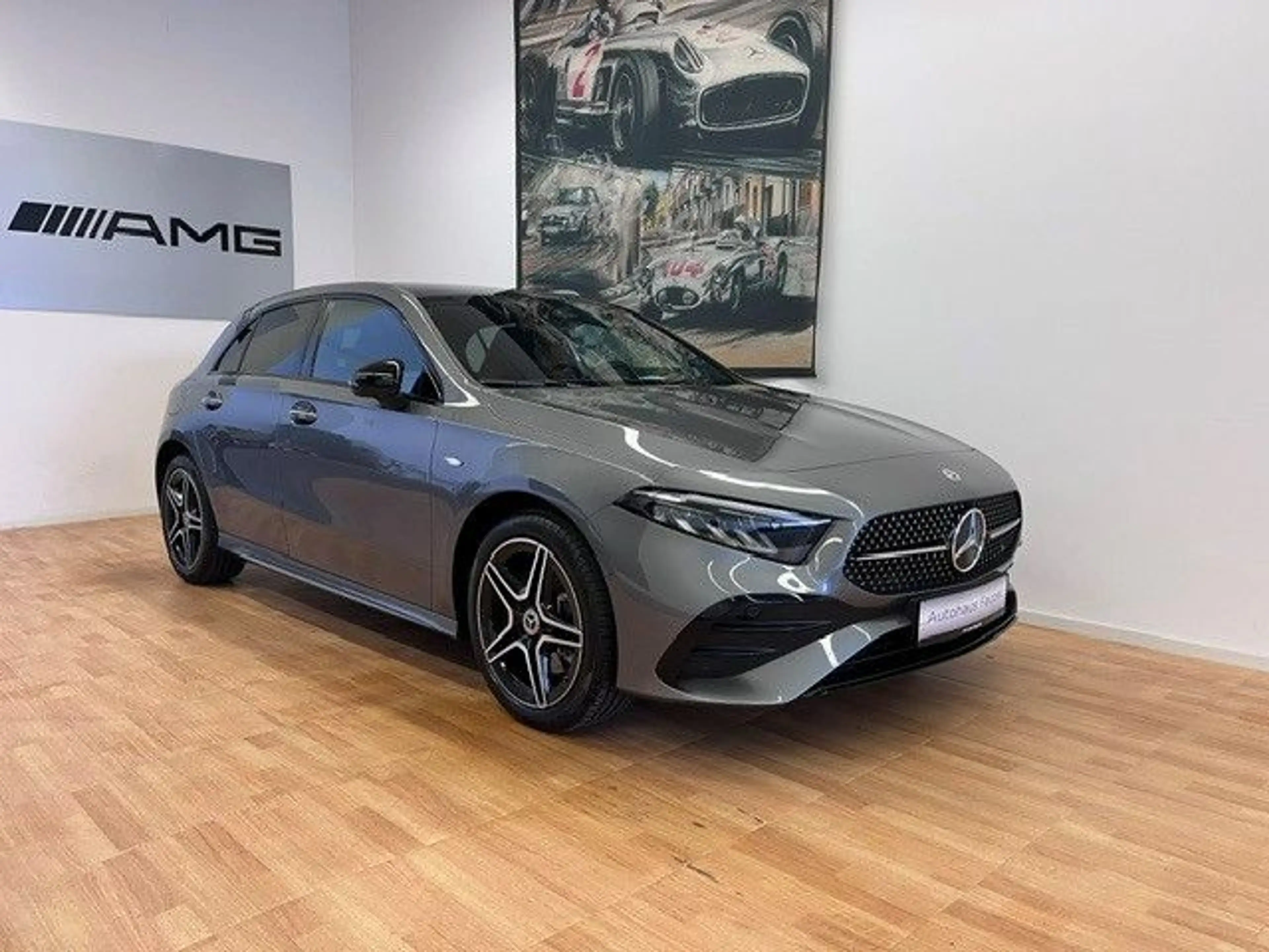 Mercedes-Benz A 250 e AMG-Line Panorama Distronic Keyless Go