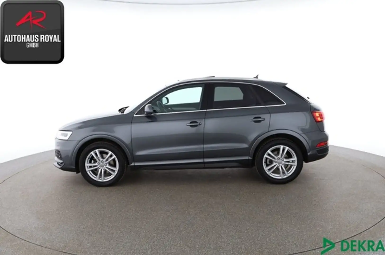 Audi Q3 2.0 TDI qu S LINE PANO,KEYLESSGO,KAMERA,NAVI Grau - 2