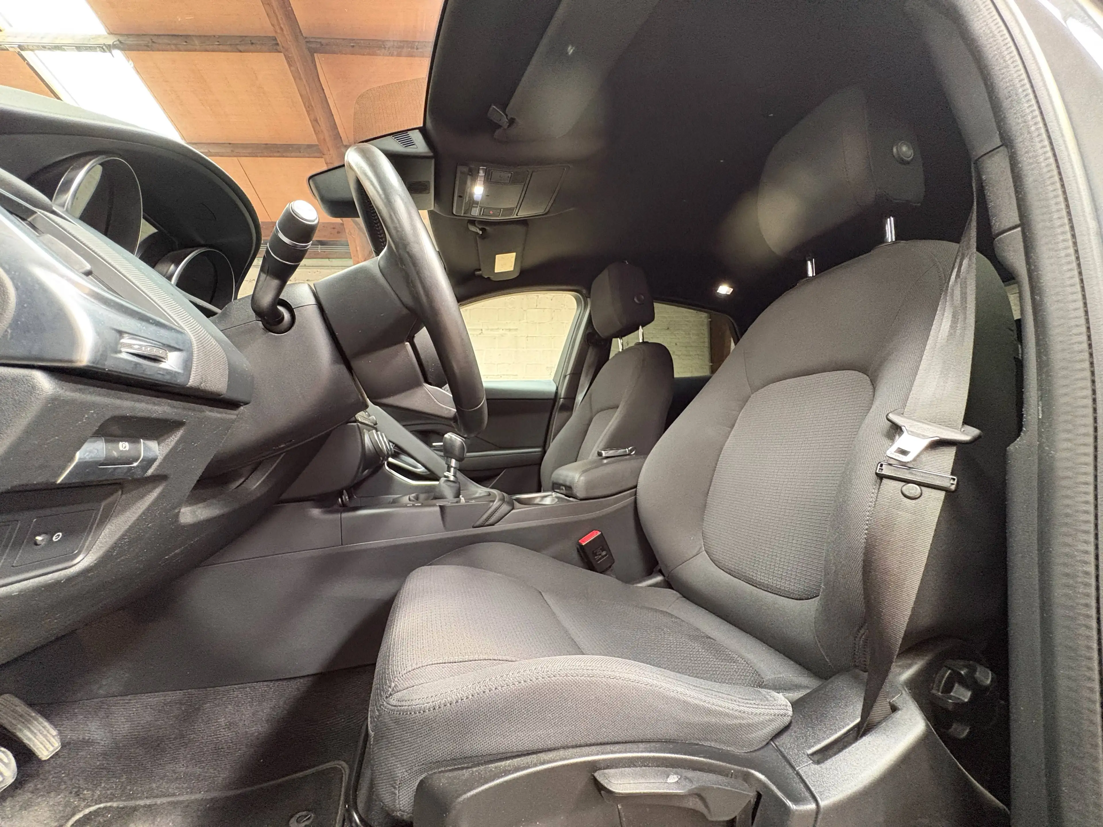 Jaguar E-Pace 2.0 D / @SERVICARS WAREMME / CAMERA / CARPLAY / LED / GARANTIE 12 MOIS — photo 10