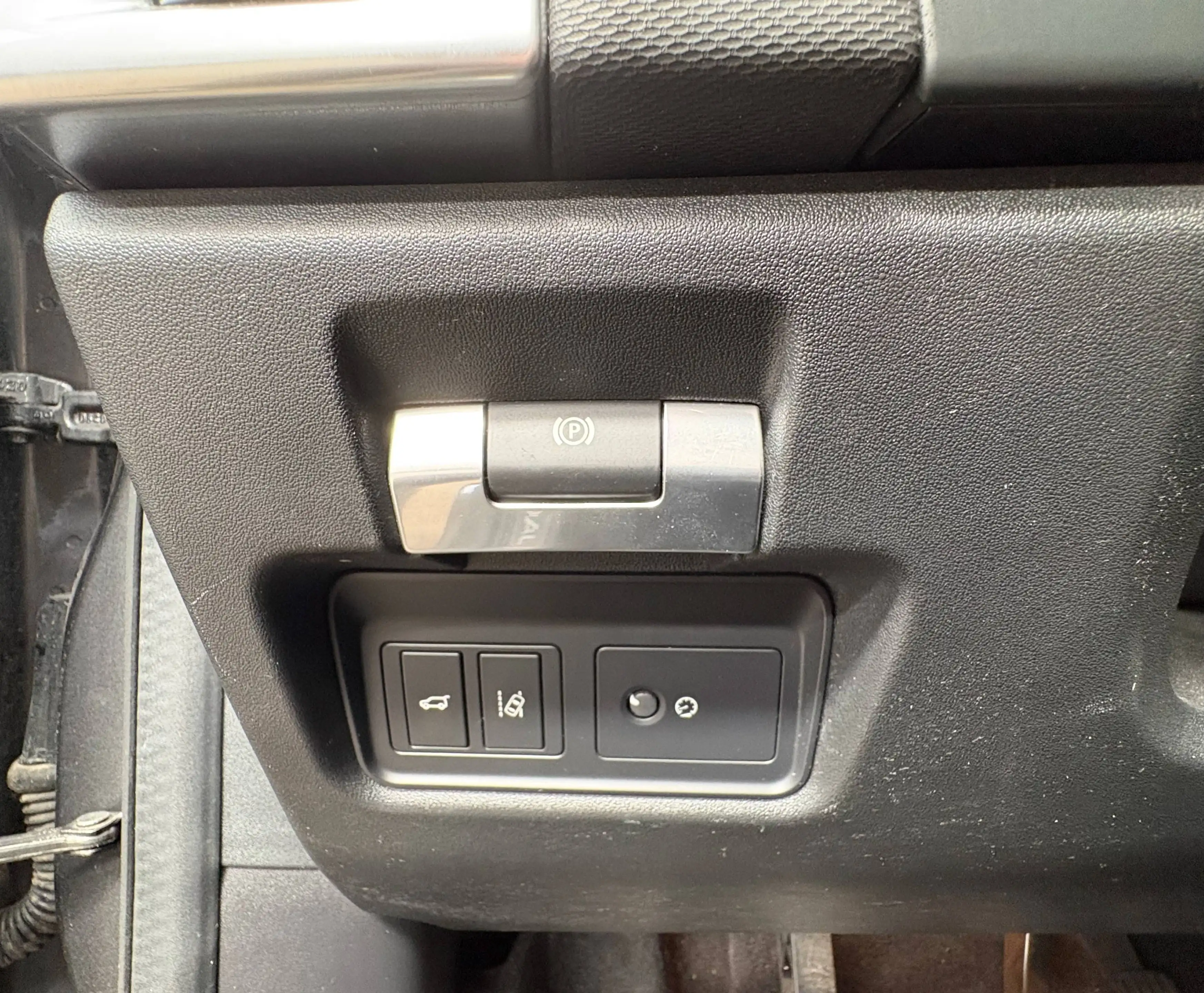 Jaguar E-Pace 2.0 D / @SERVICARS WAREMME / CAMERA / CARPLAY / LED / GARANTIE 12 MOIS — photo 11