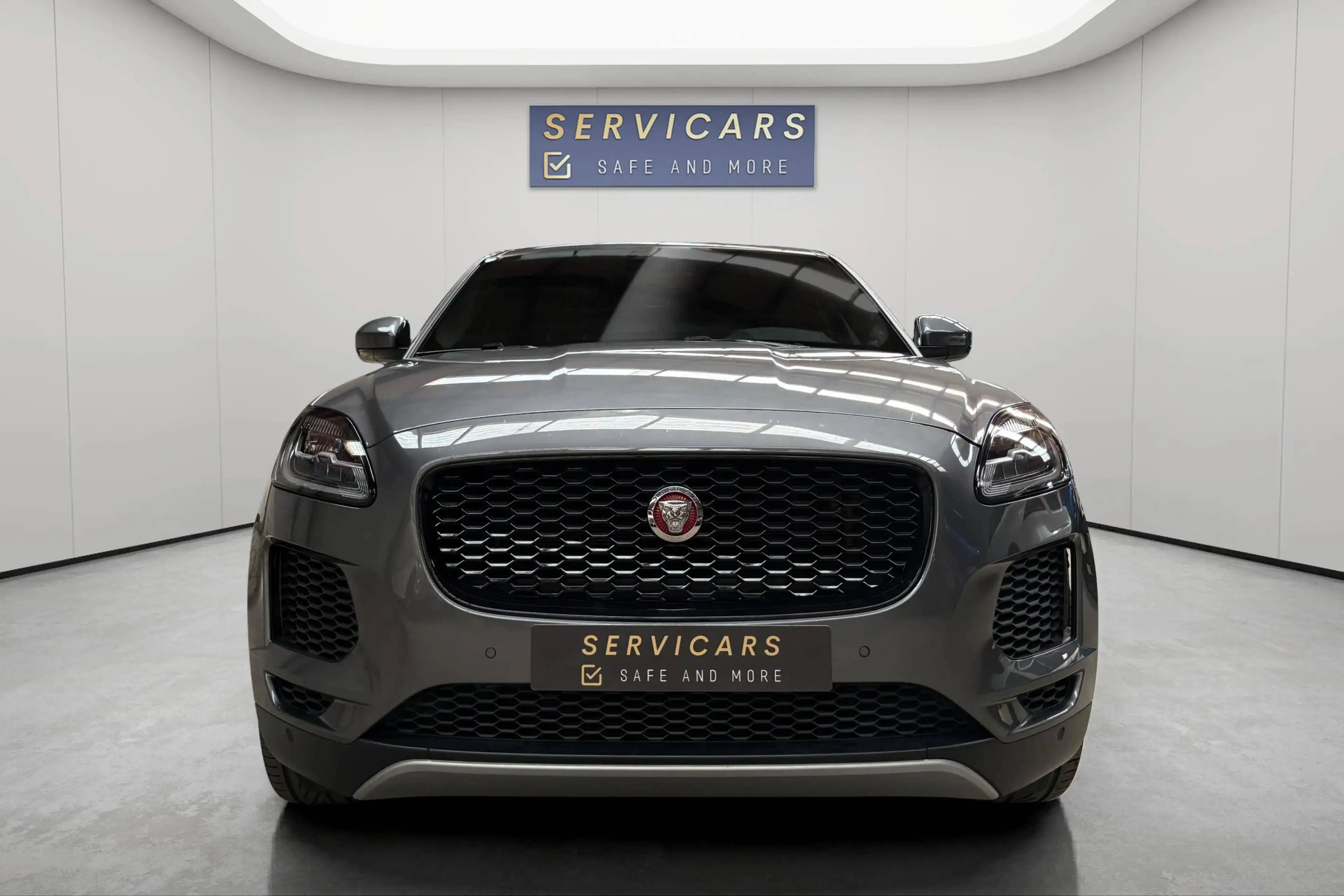 Jaguar E-Pace 2.0 D / @SERVICARS WAREMME / CAMERA / CARPLAY / LED / GARANTIE 12 MOIS — photo 2