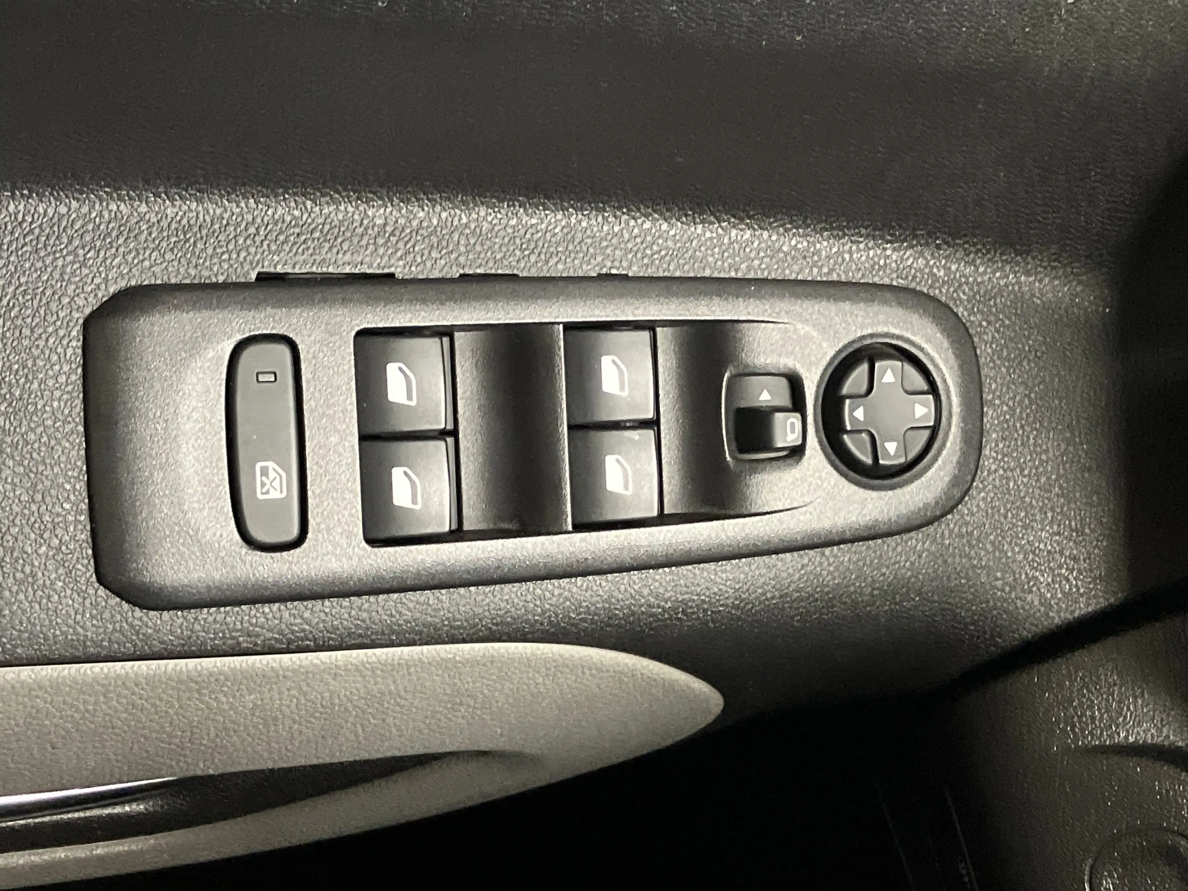 Peugeot Rifter 1.5 BlueHDi 130 L1 Active PDC+AUT+SpurH — photo 14