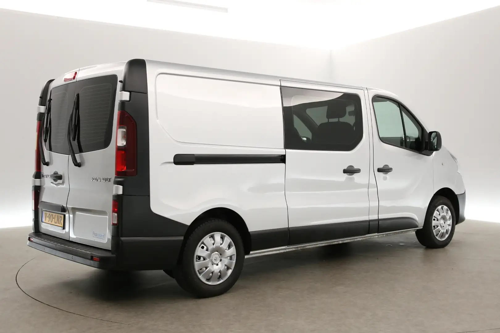 Renault Trafic 1.6 dCi T29 L2H1 | MARGE! | Dubbele Cabine | 5 Per Zilver - 2