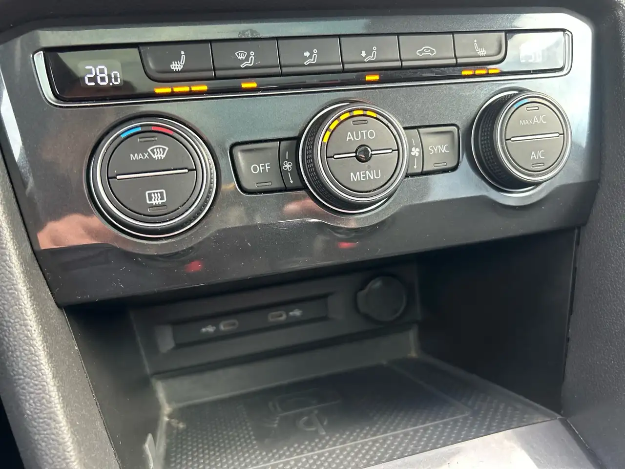 Volkswagen Tiguan снимка Volkswagen Tiguan