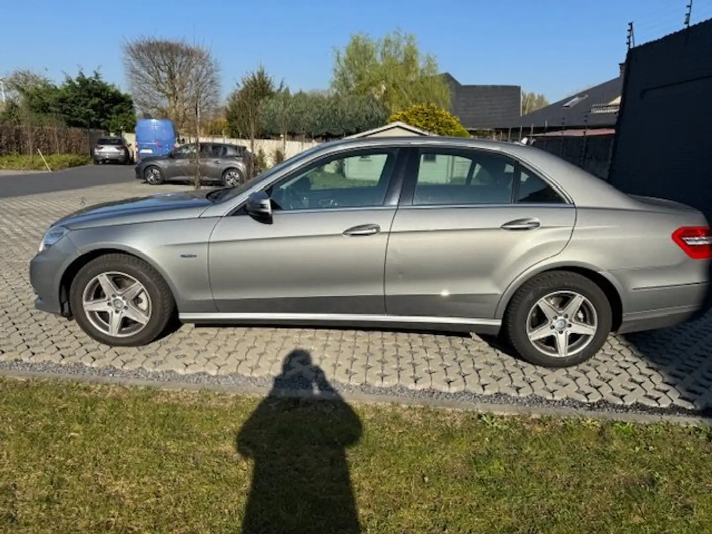 Mercedes-Benz E 220 CDI BE Avantgarde Start/Stop Argent - 2