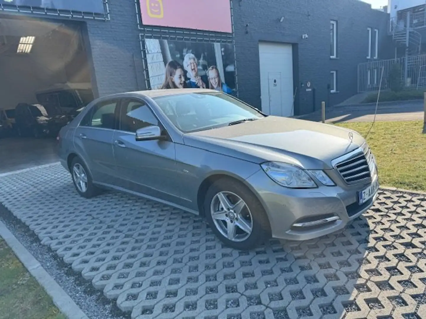 Mercedes-Benz E 220 CDI BE Avantgarde Start/Stop Argent - 1