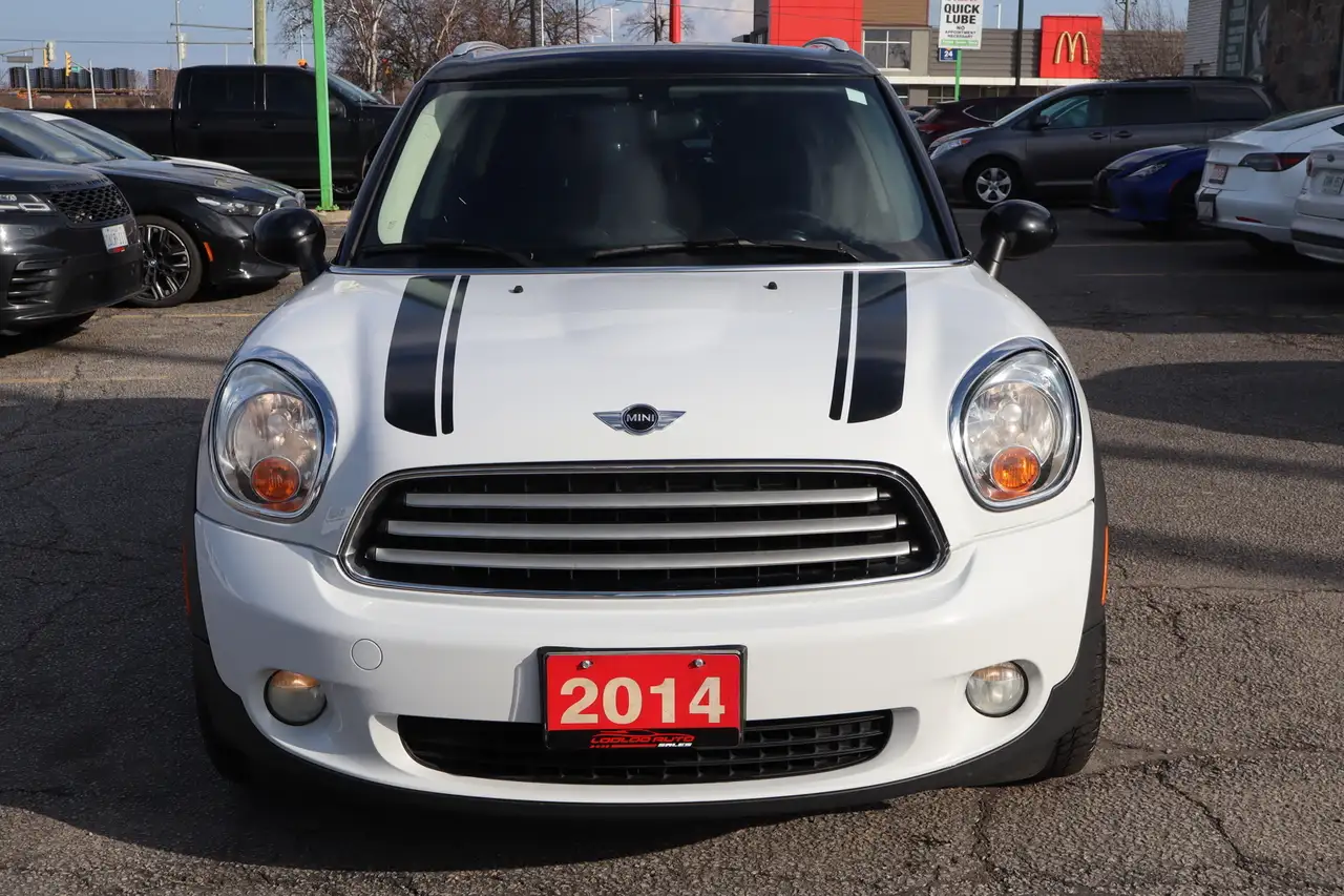 MINI Cooper Countryman снимка MINI Cooper Countryman