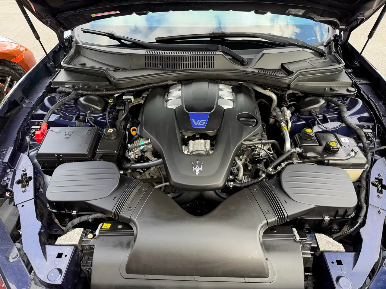 Maserati Ghibli photo Maserati Ghibli