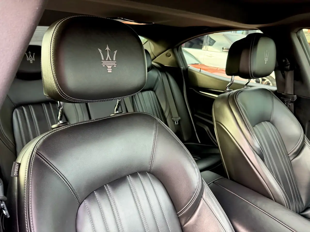 Maserati Ghibli photo Maserati Ghibli