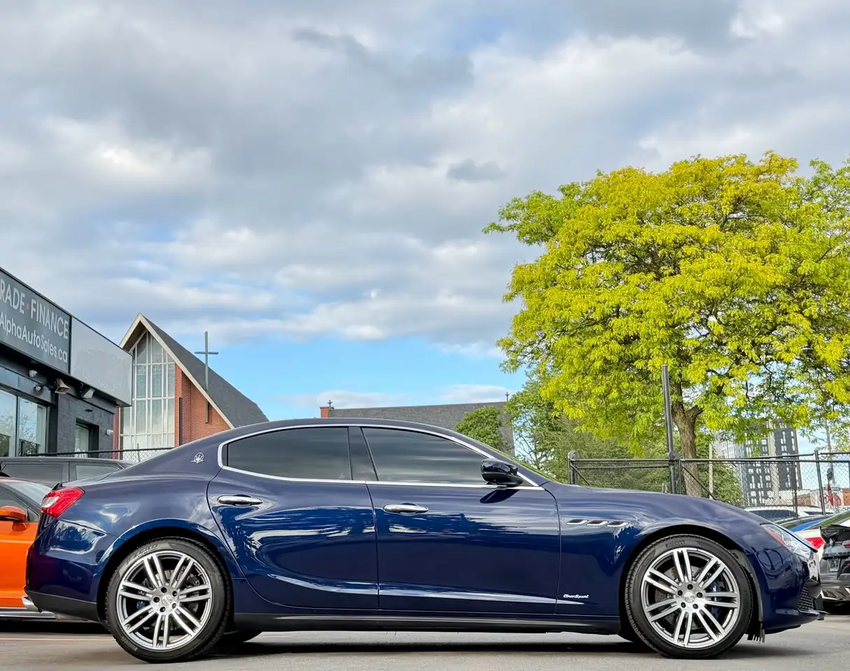 Maserati Ghibli photo Maserati Ghibli