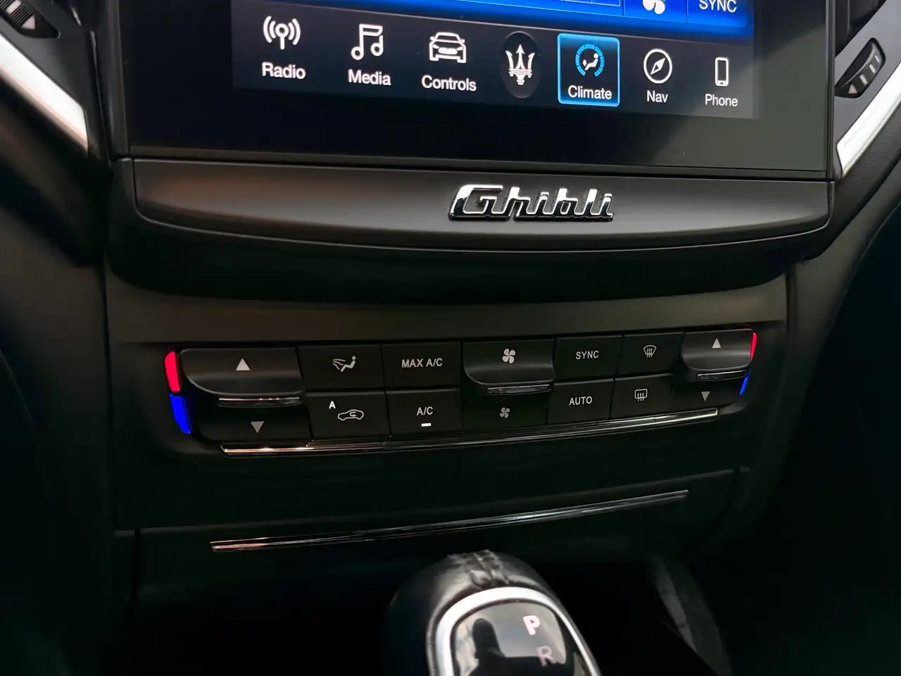 Maserati Ghibli photo Maserati Ghibli