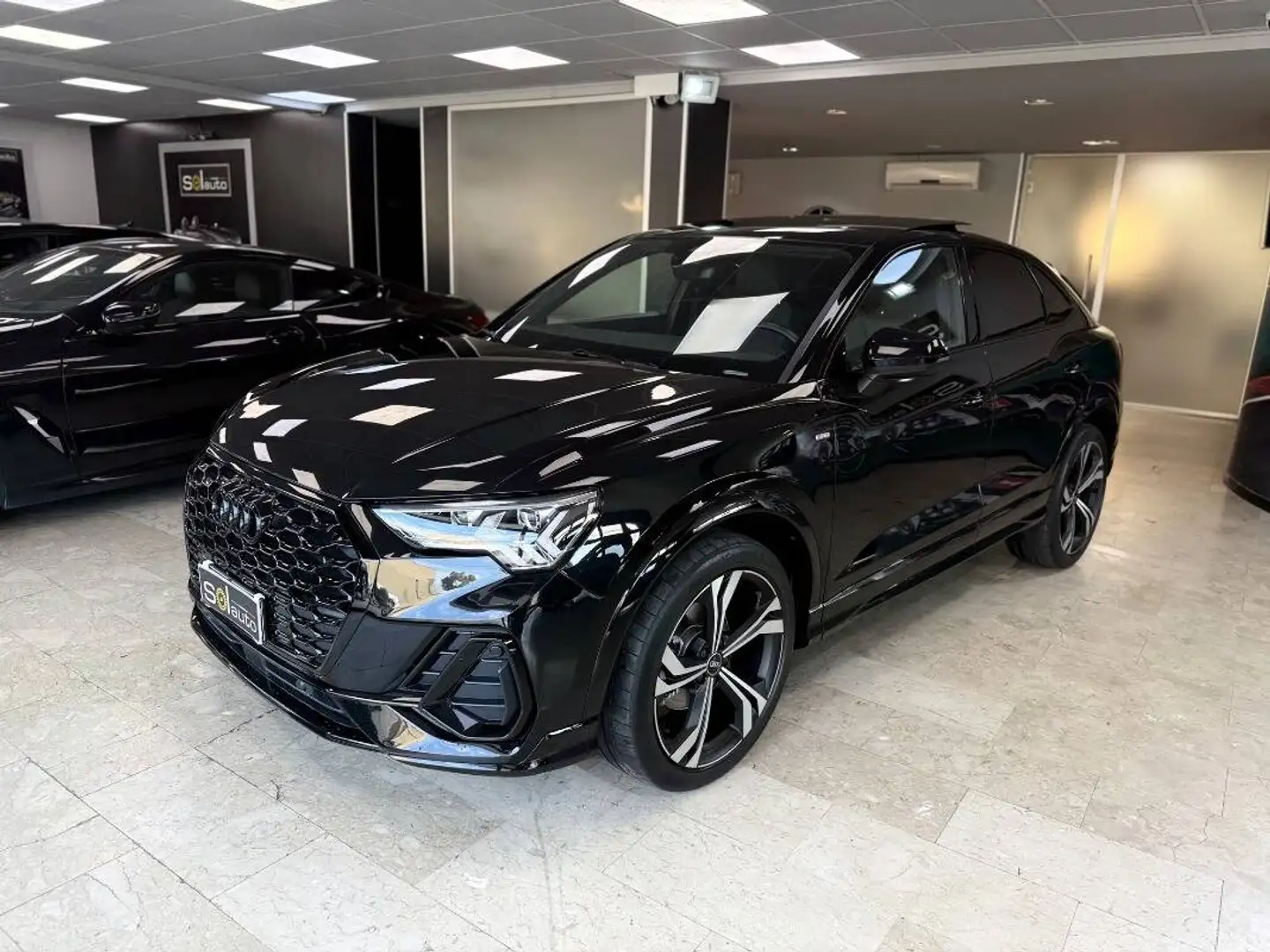 Audi Q3 35 2.0 tdi S line edition s-tronic - 2