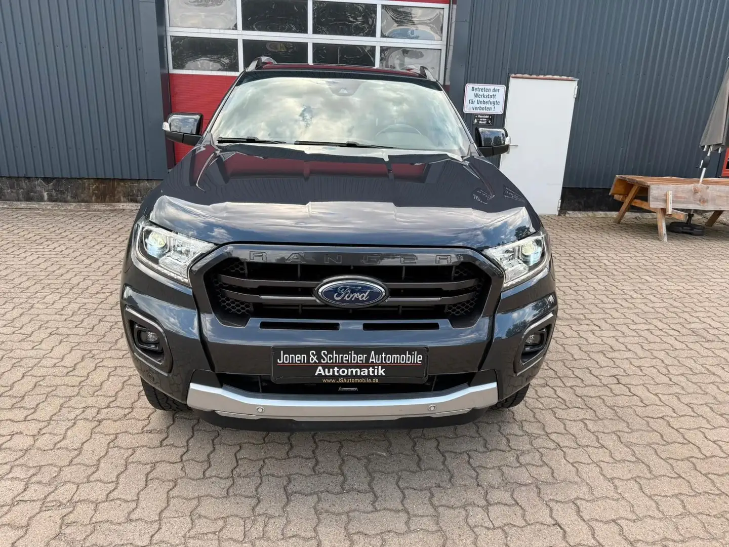 Ford Ranger Wildtrak Doppelkabine 4x4 Automatik Kam Grijs - 2