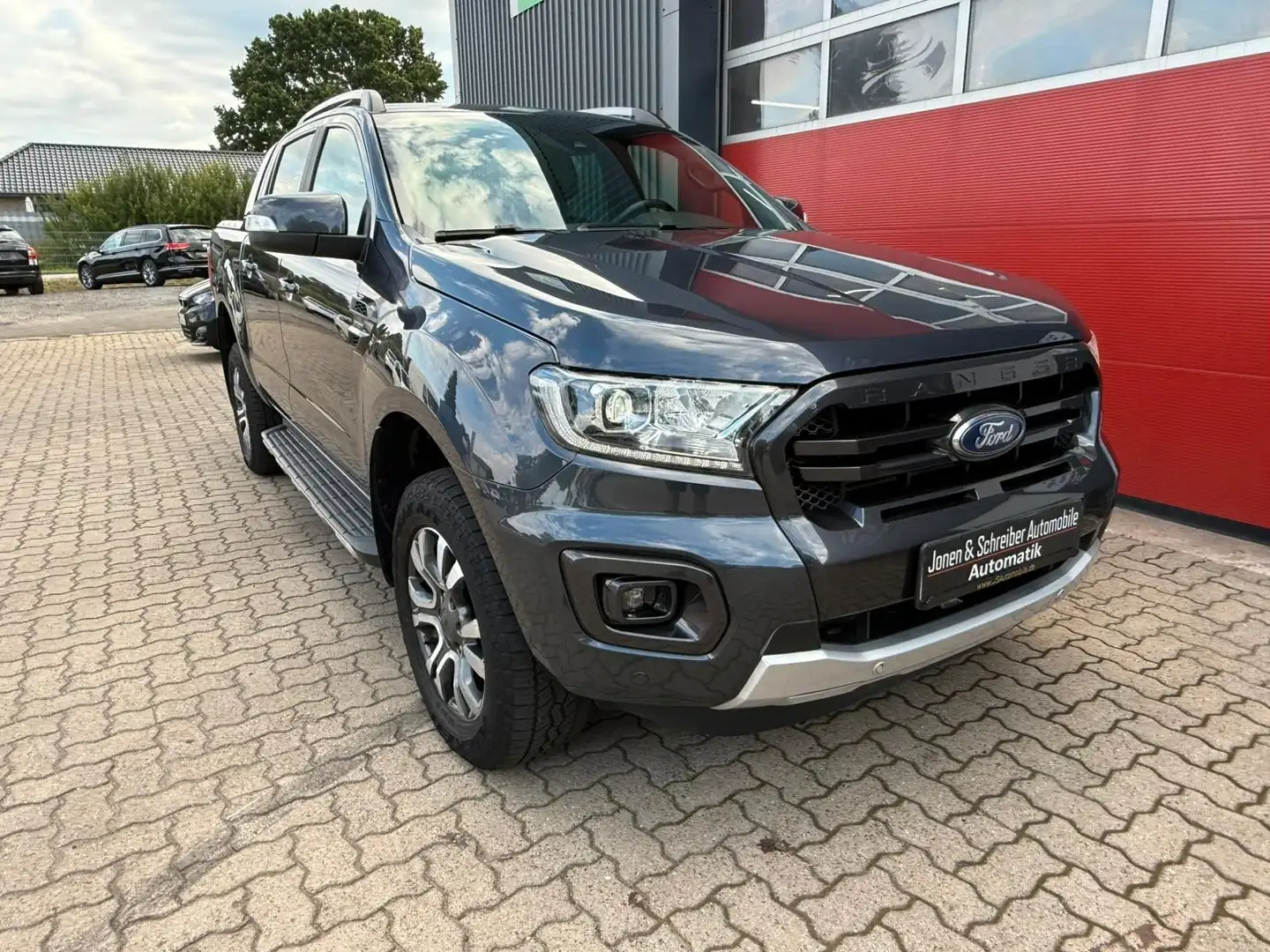 Ford Ranger Wildtrak Doppelkabine 4x4 Automatik Kam Grijs - 1