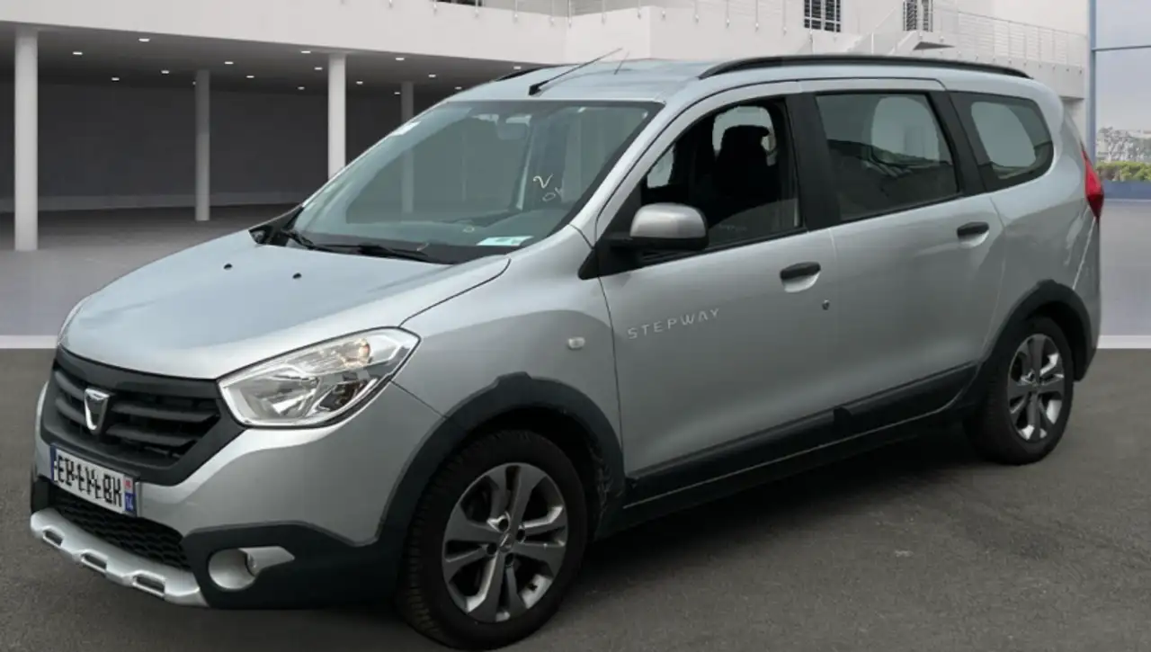 Dacia Lodgy 1.2 TCe 115 E6 5 places SL 10 Ans