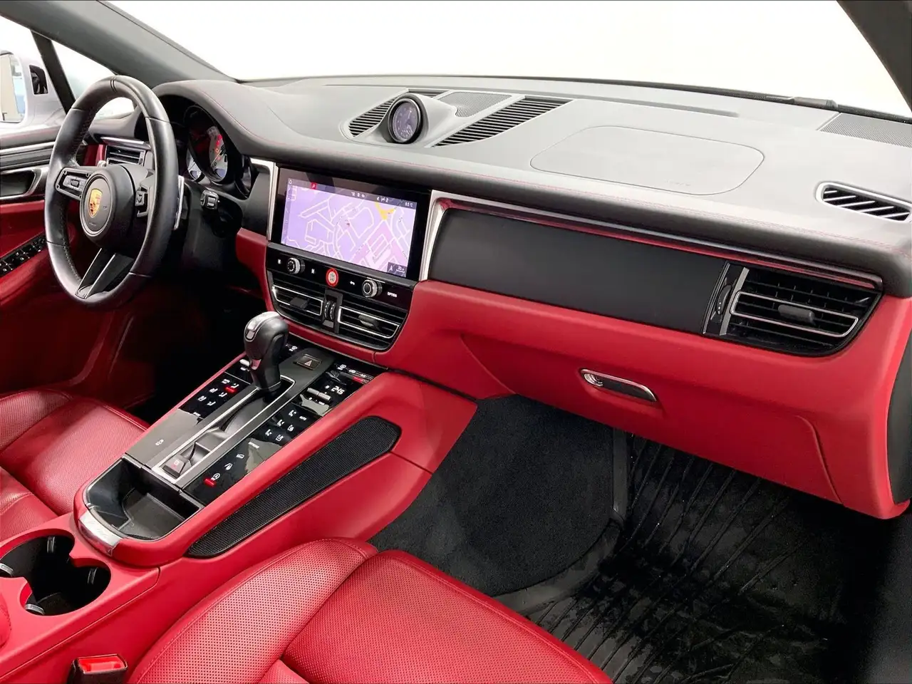 Porsche Macan снимка Porsche Macan