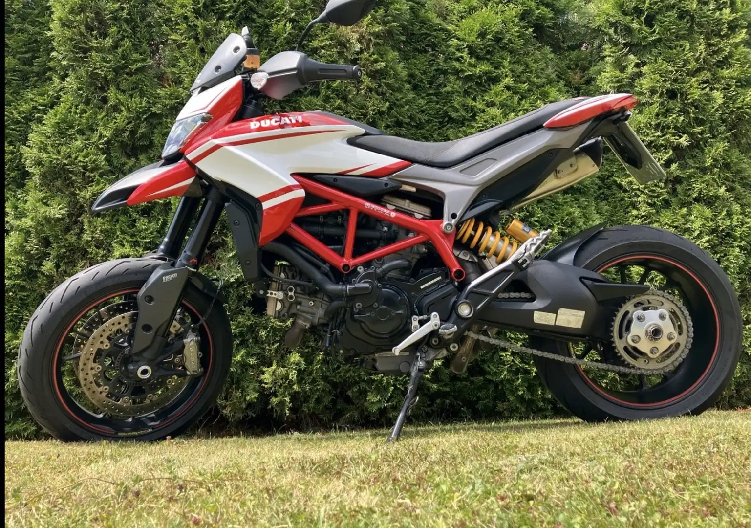 Ducati Hypermotard 821 SP Červená - 2