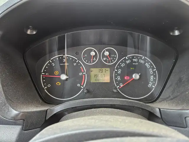 Ford Transit Connect view 6