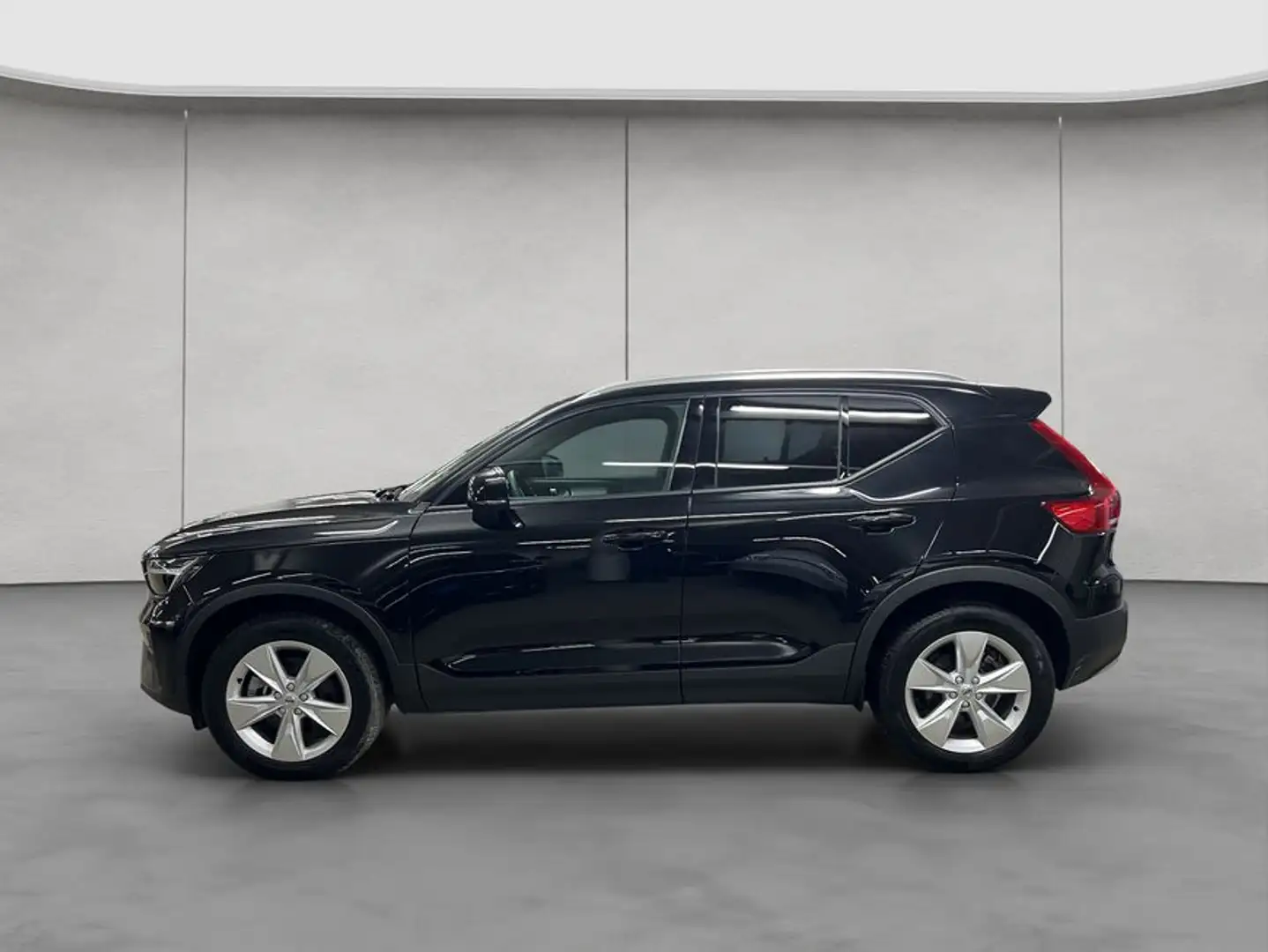 Volvo XC40 XC40 B3 B DKG Core AHK Schwarz - 2