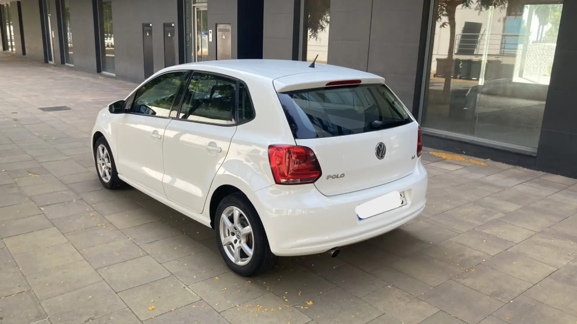 Volkswagen Polo 1.4 Advance Blanco - 2