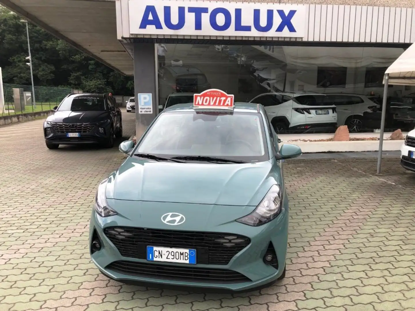 Hyundai i10 1.0 CONNECTLINE My'25 Verde - 2