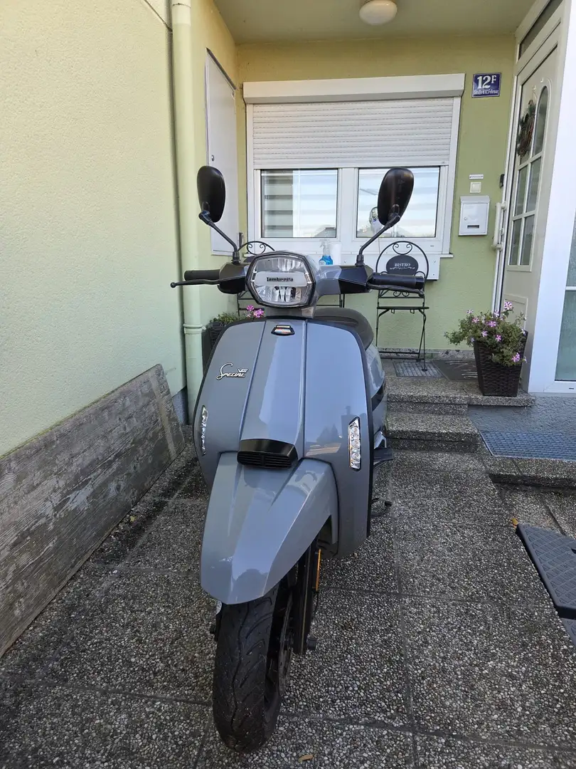 Lambretta V125 Special Grau - 1